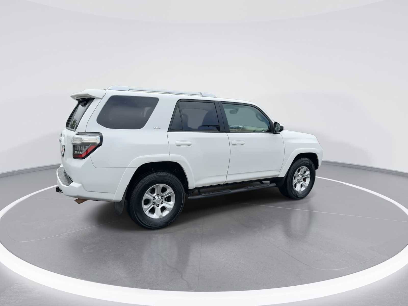 Thumbnail: 2016 Toyota 4Runner - 8