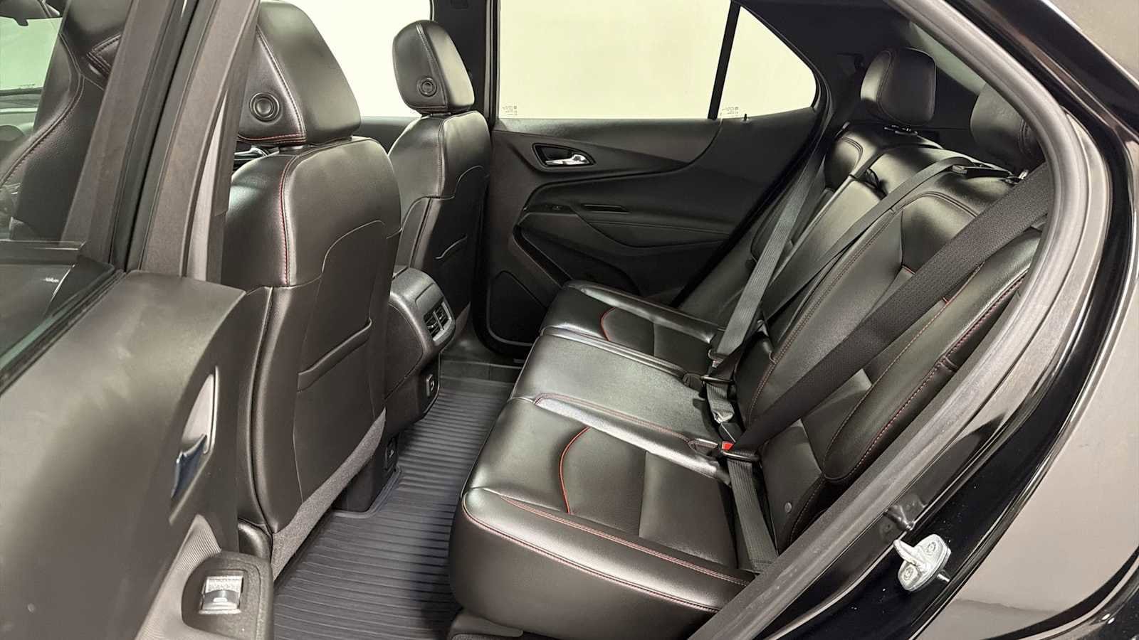 Thumbnail: 2022 Chevrolet Equinox - 25