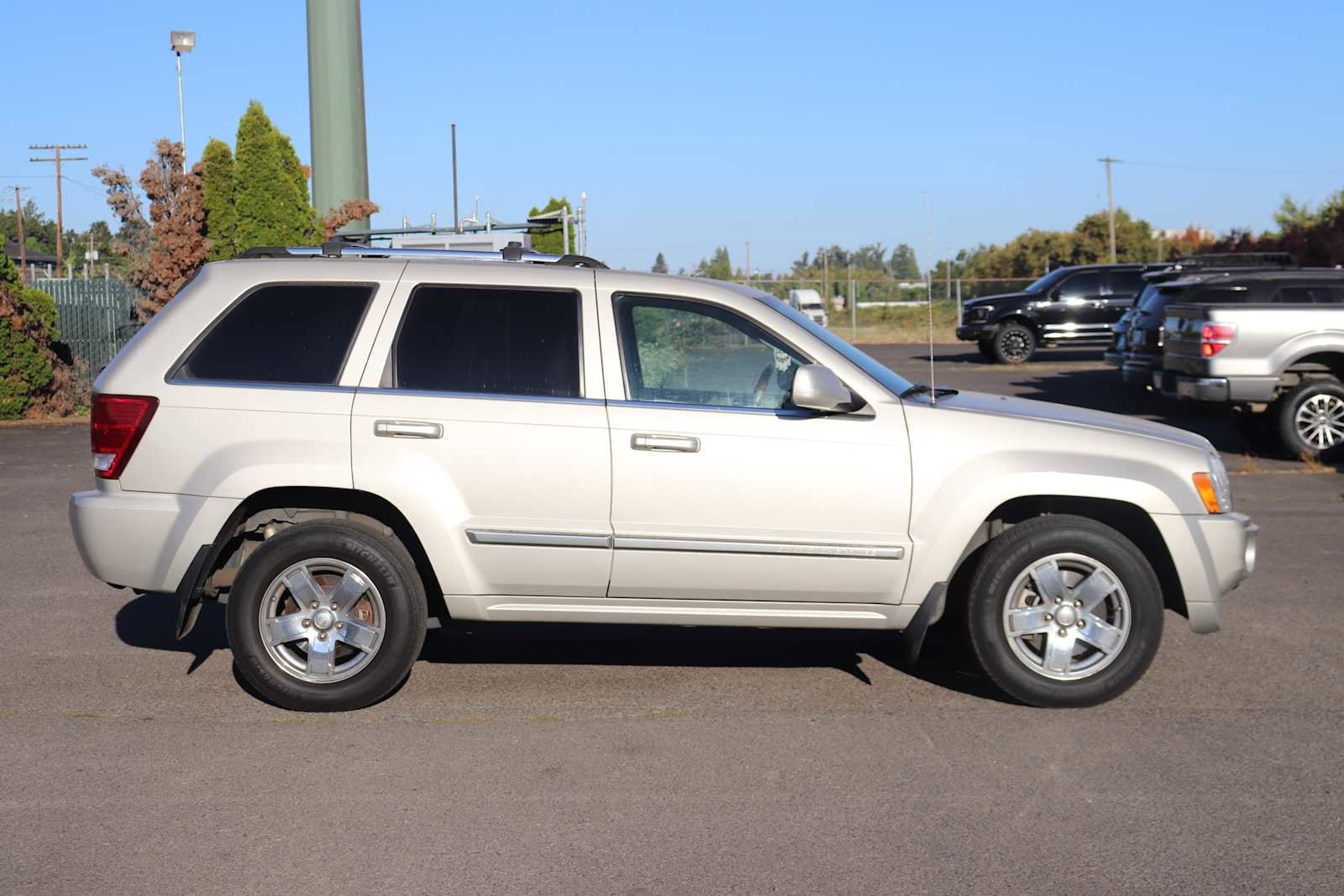 Thumbnail: 2007 Jeep Grand Cherokee - 4