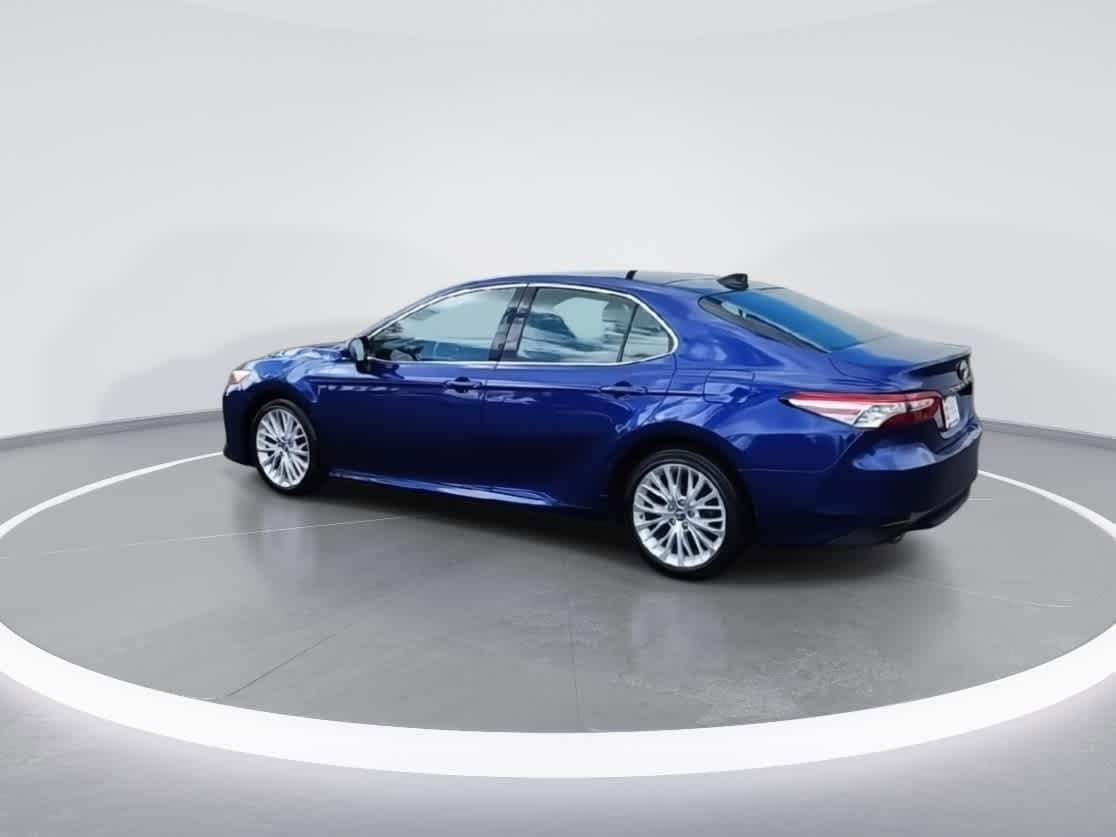 Thumbnail: 2018 Toyota Camry - 6