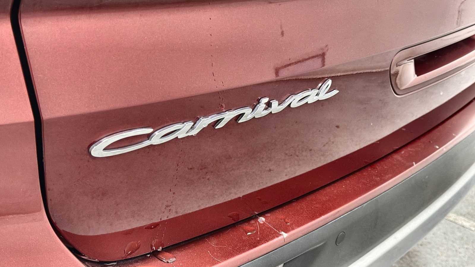 Thumbnail: 2022 Kia Carnival - 30