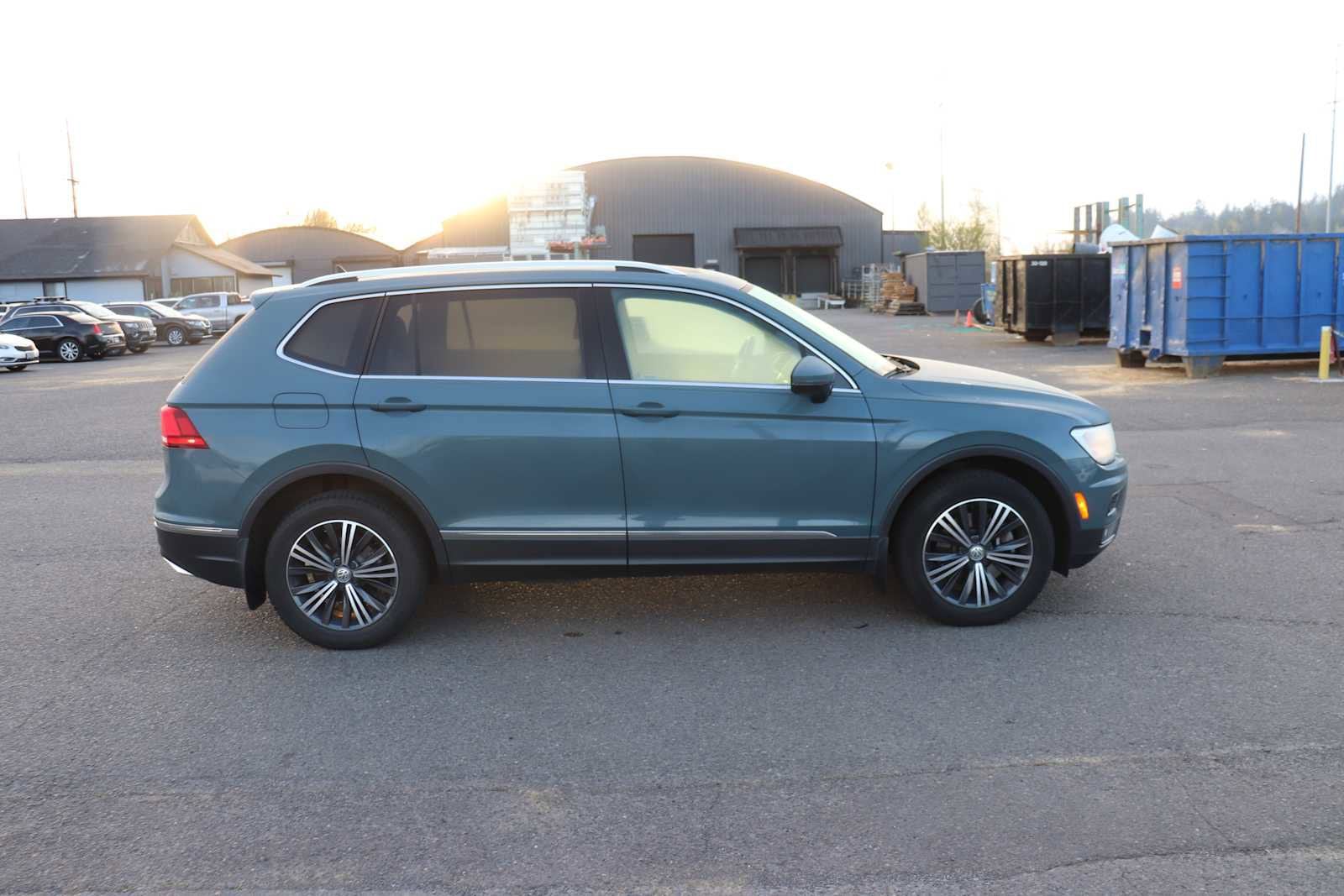 Thumbnail: 2019 Volkswagen Tiguan - 4