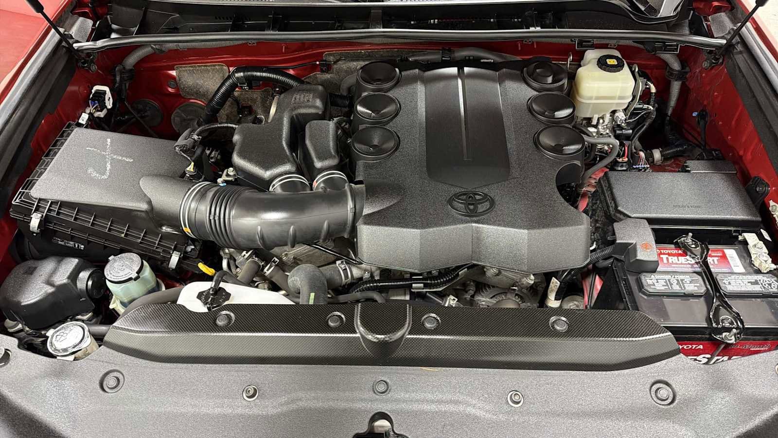 Thumbnail: 2019 Toyota 4Runner - 29