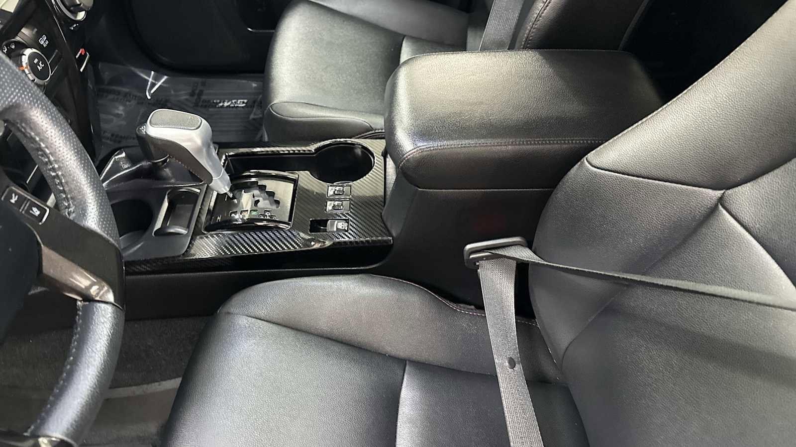 Thumbnail: 2021 Toyota 4Runner - 23