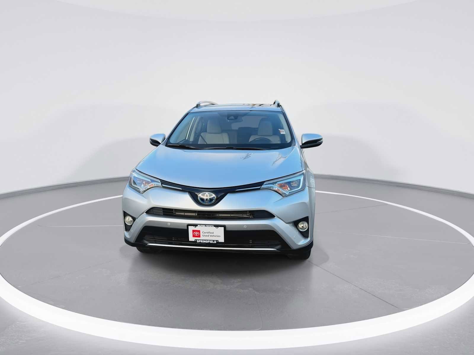 Thumbnail: 2016 Toyota RAV4 - 3