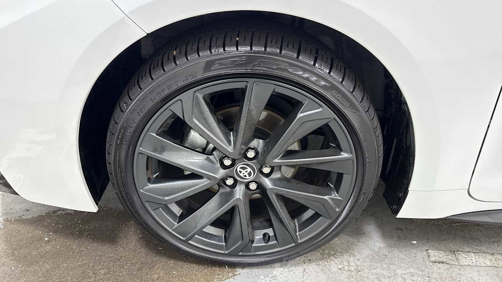 Thumbnail: 2025 Toyota Corolla - 10