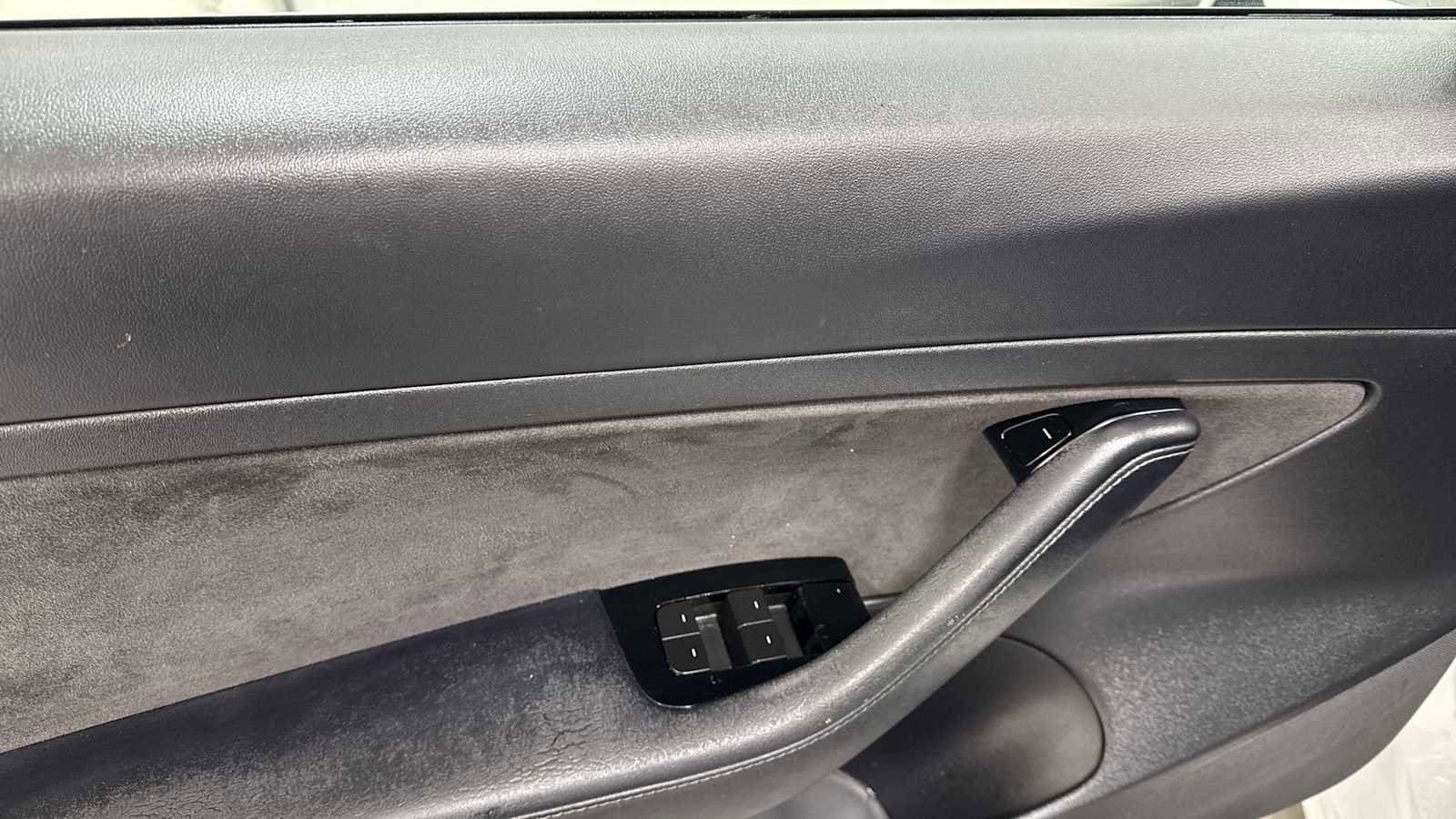 Thumbnail: 2020 Tesla Model 3 - 15