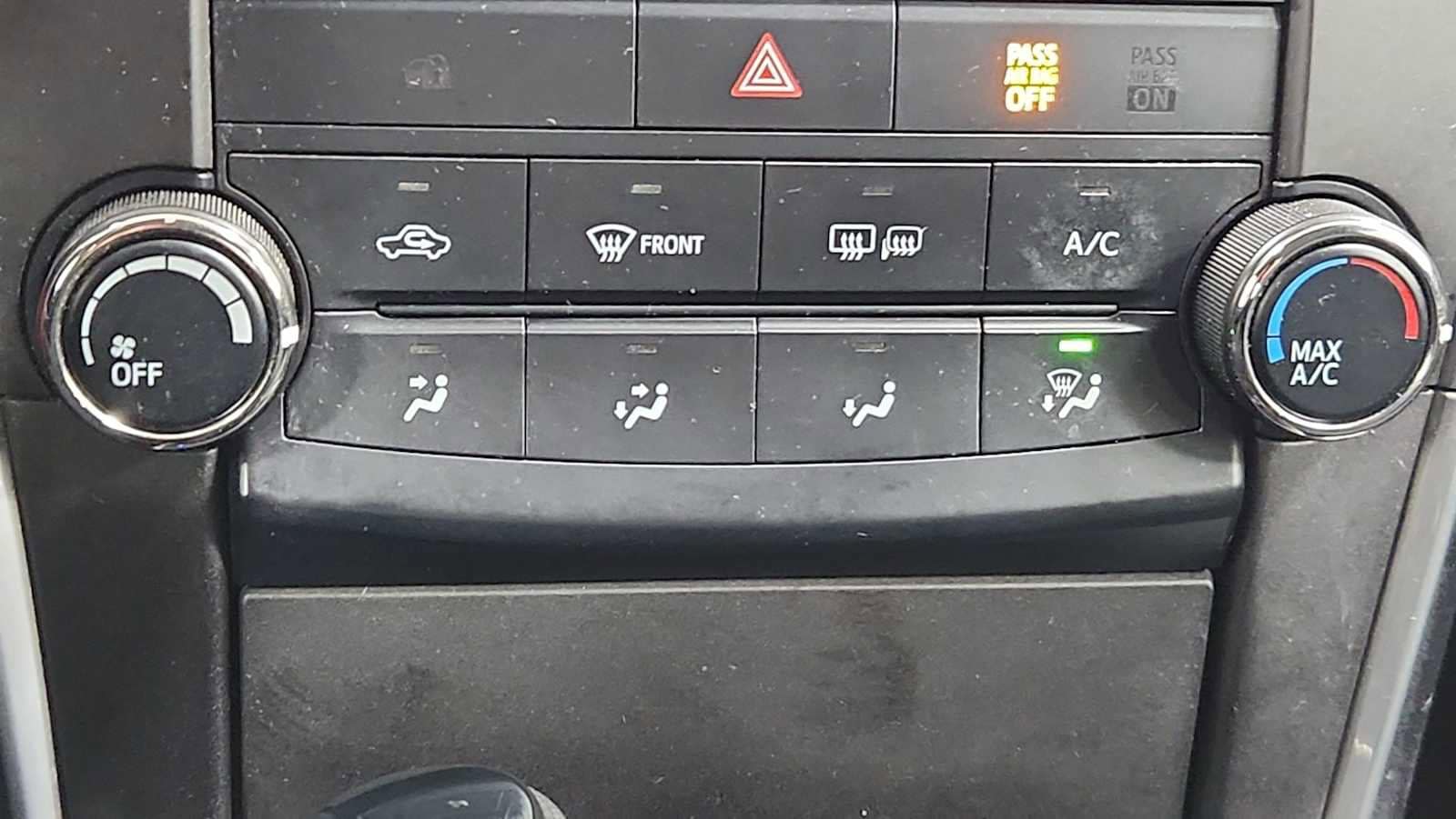 Thumbnail: 2016 Toyota Camry - 20