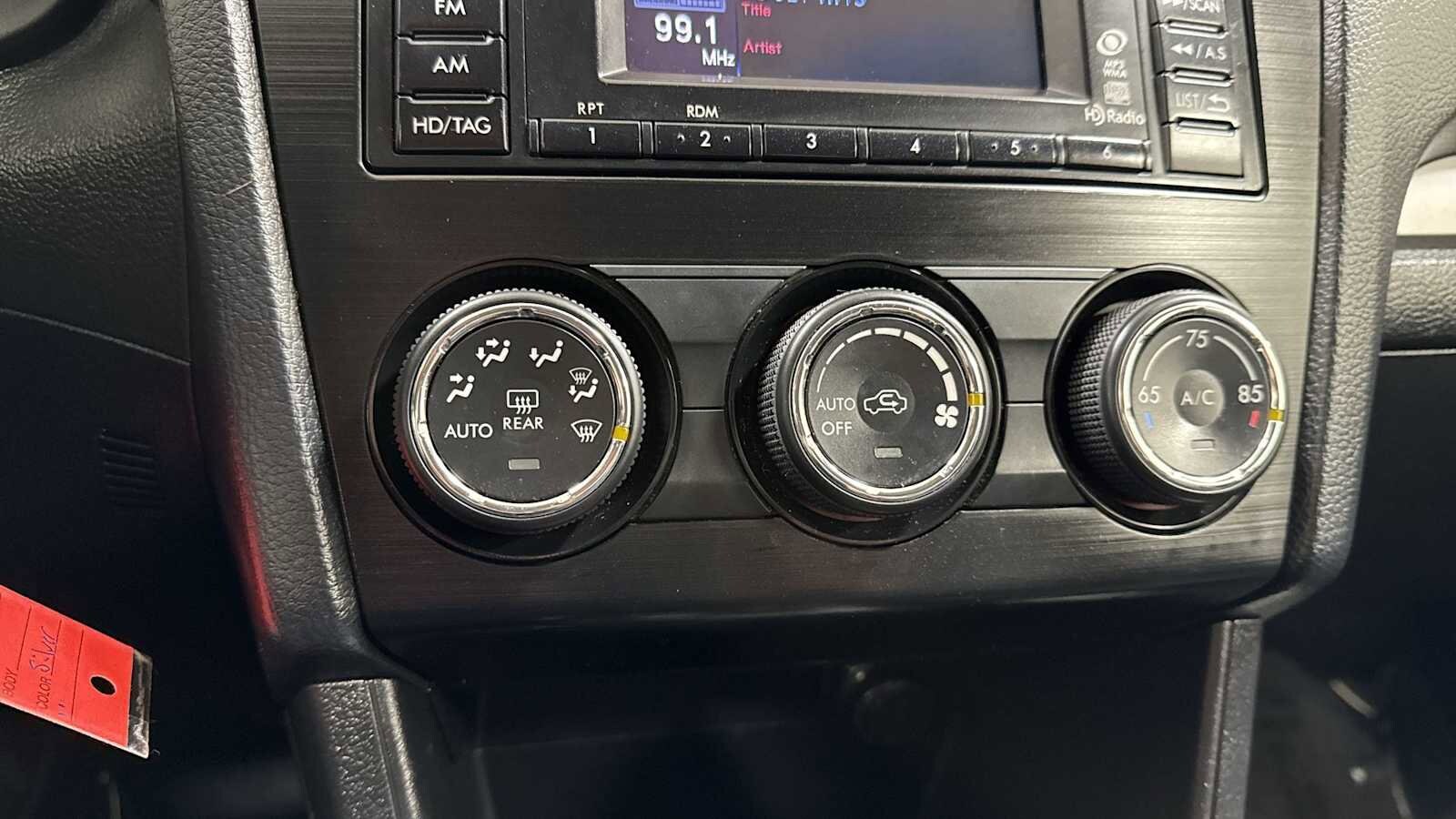 Thumbnail: 2014 Subaru XV Crosstrek - 20