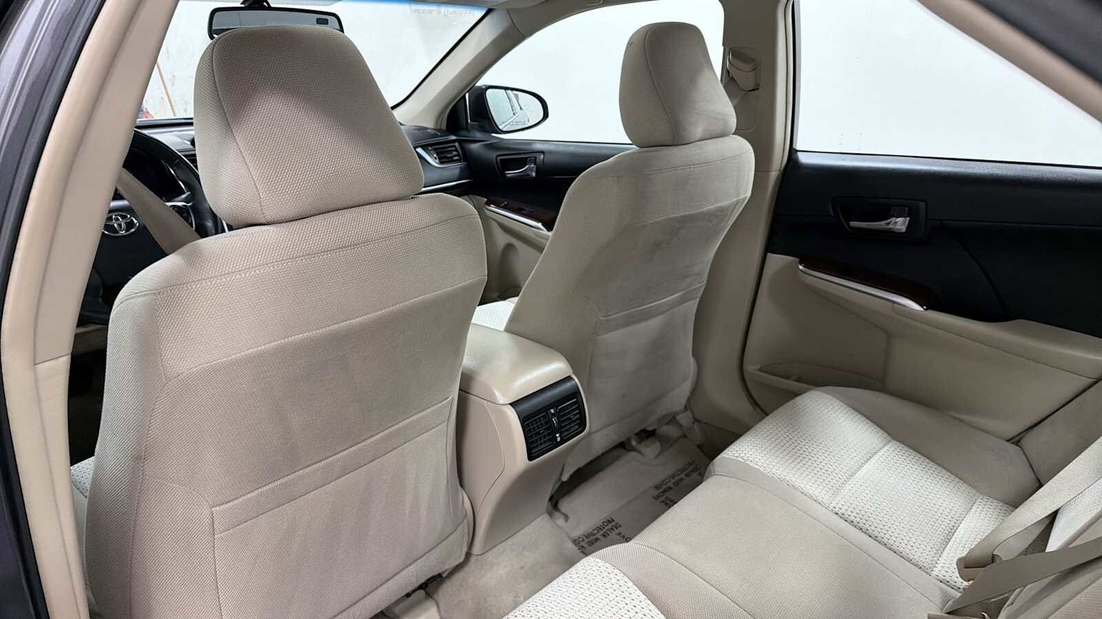 Thumbnail: 2013 Toyota Camry - 26