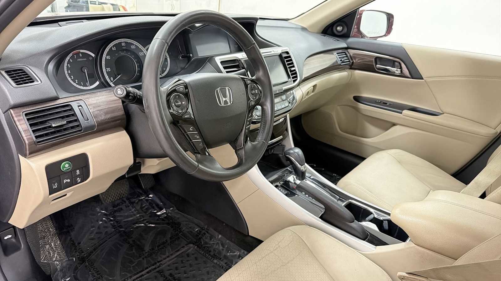 Thumbnail: 2017 Honda Accord - 11