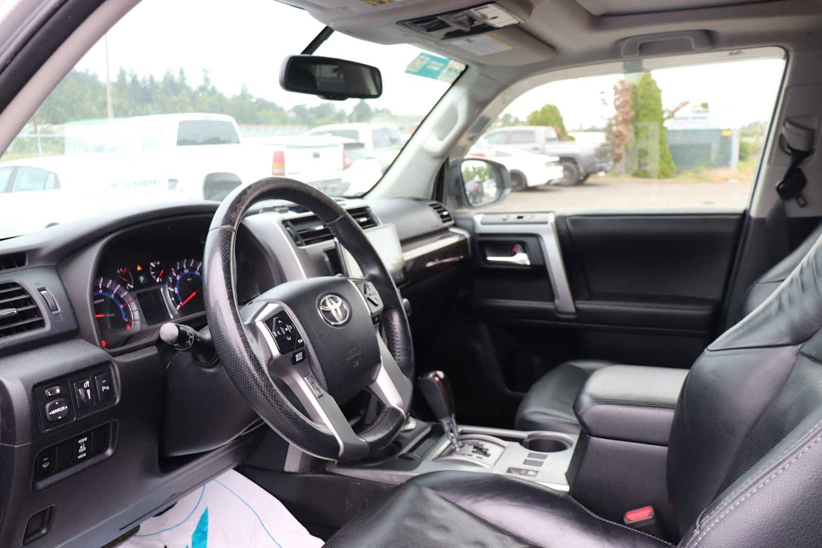 2014 Toyota 4Runner Limited 10