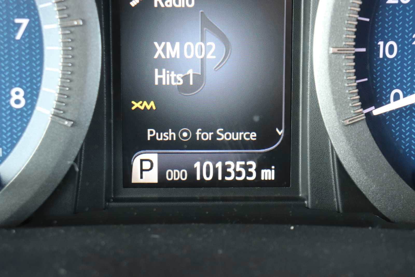 Thumbnail: 2016 Toyota Sienna - 11