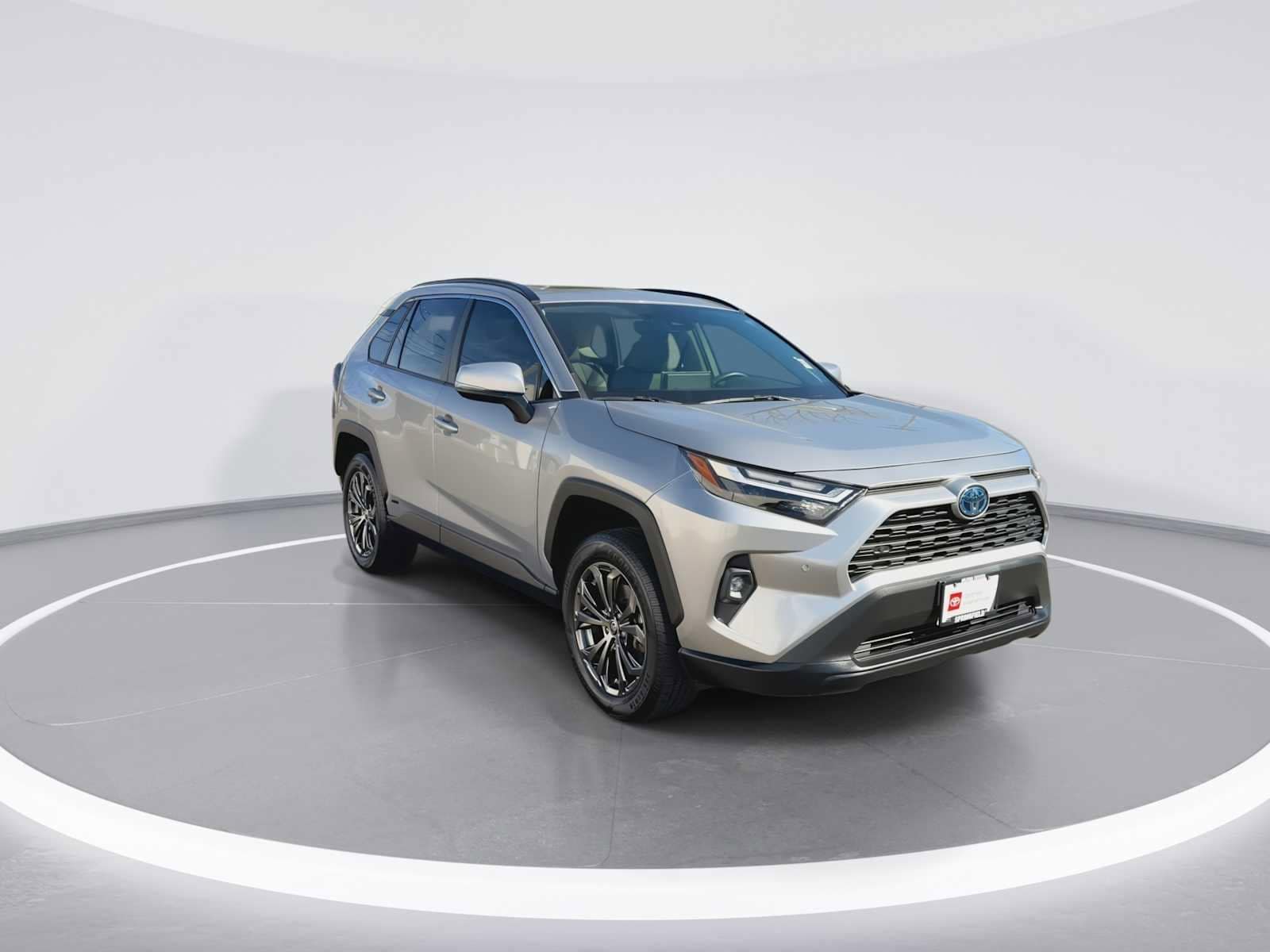 Thumbnail: 2022 Toyota RAV4 - 2