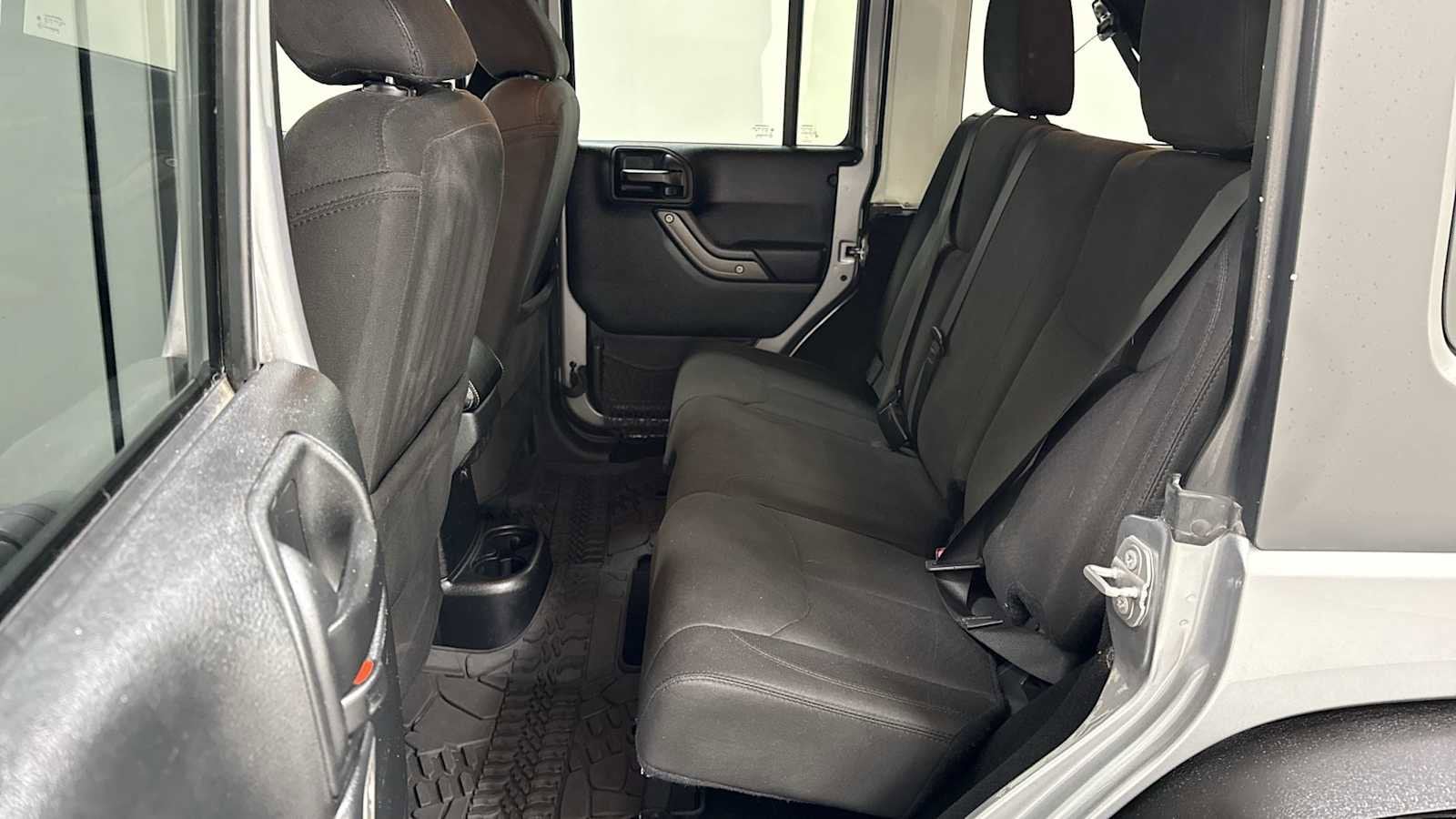 Thumbnail: 2017 Jeep Wrangler - 22