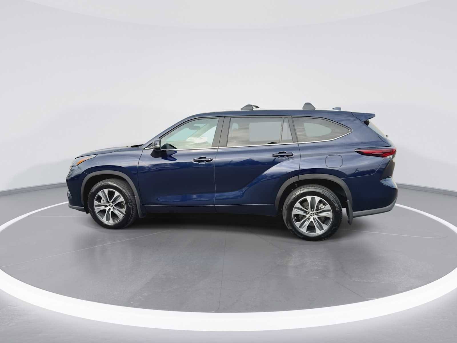 Thumbnail: 2024 Toyota Highlander - 5