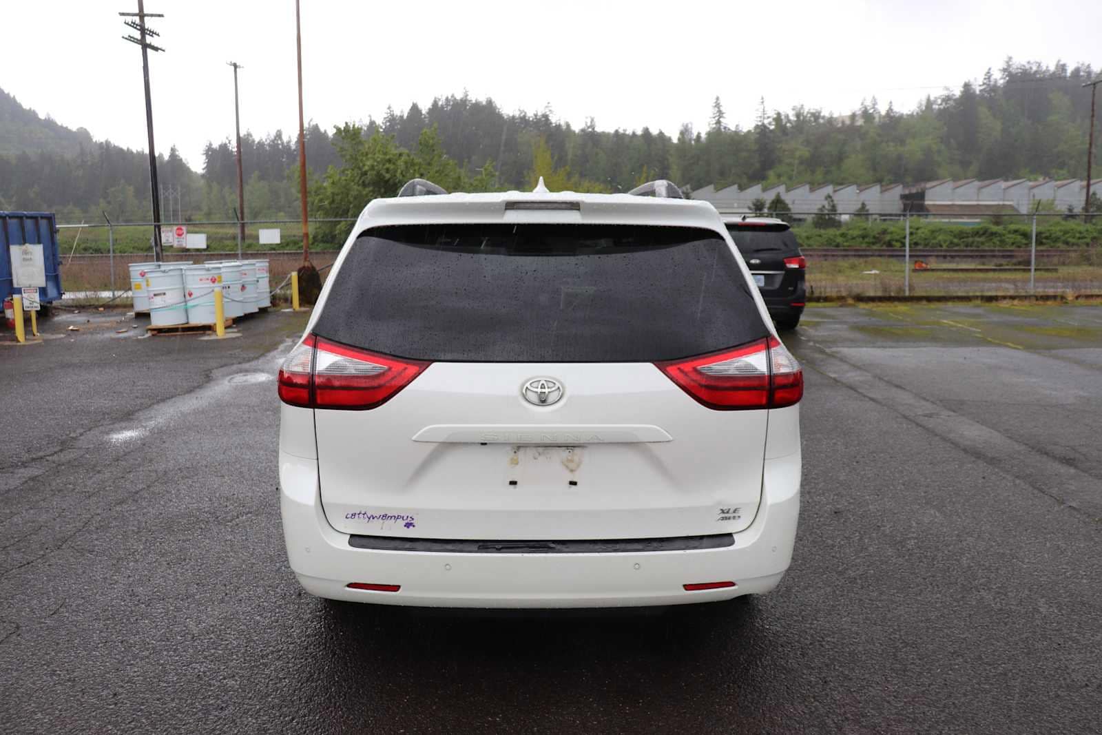 Thumbnail: 2020 Toyota Sienna - 6