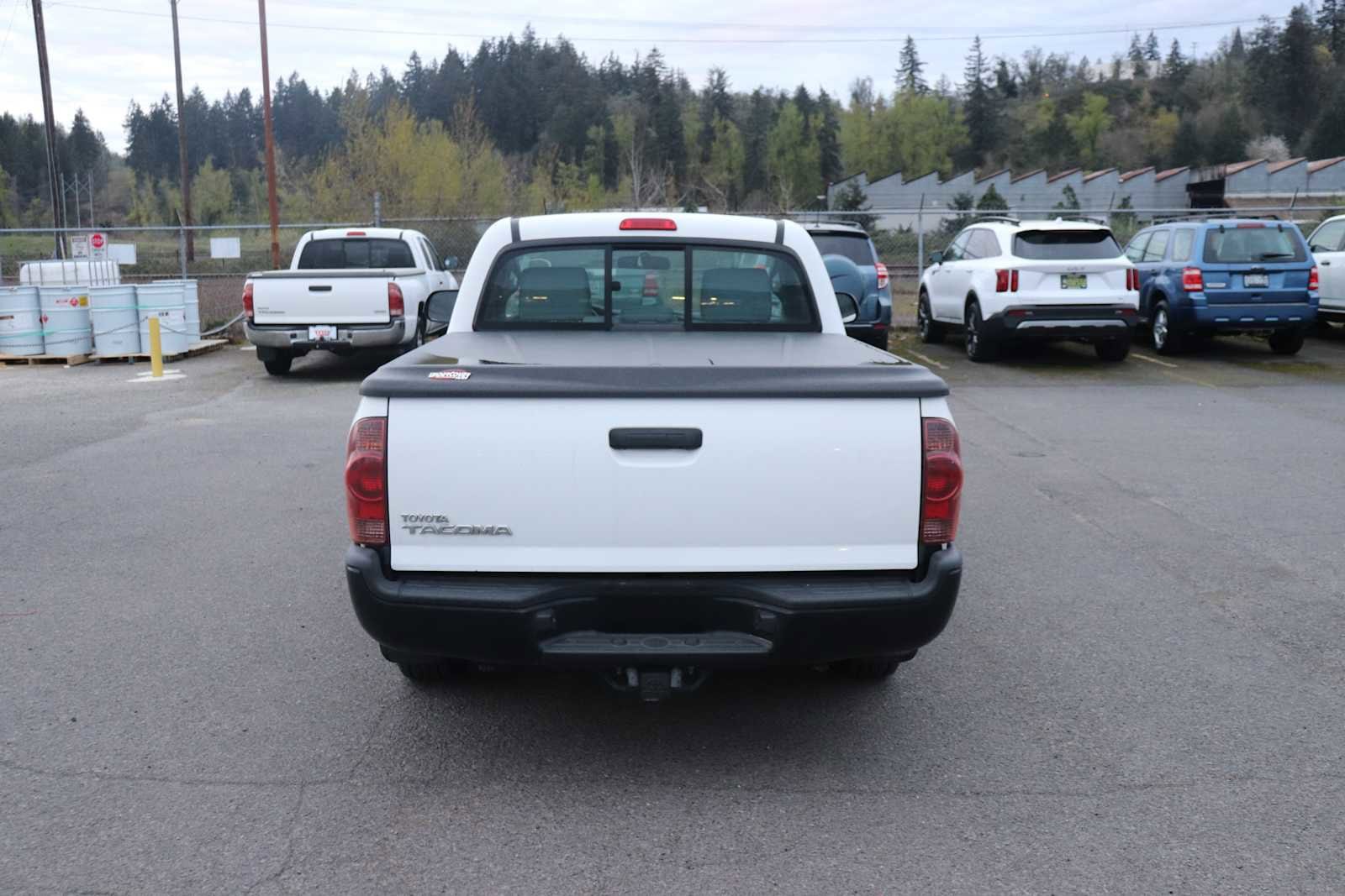 Thumbnail: 2013 Toyota Tacoma - 6