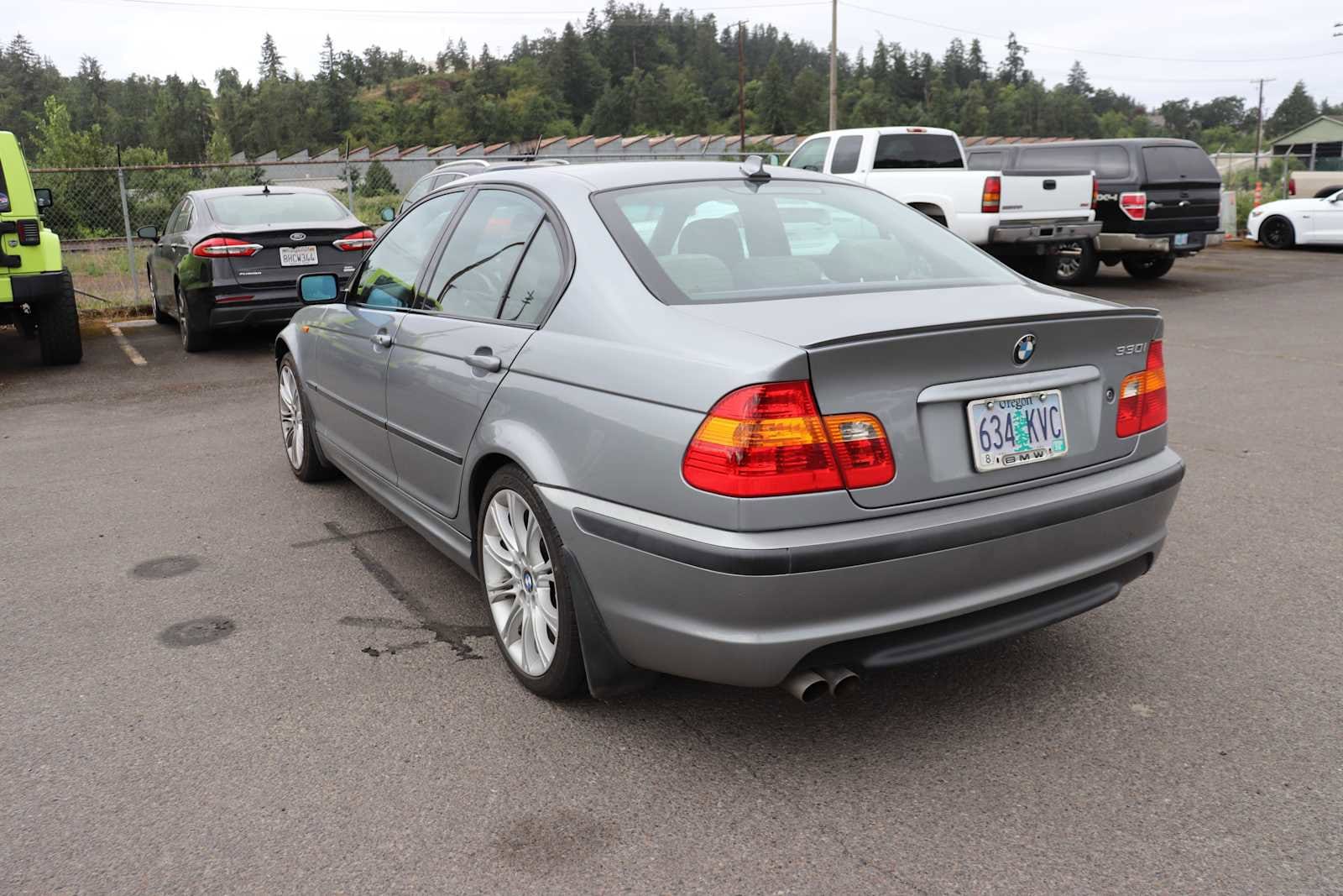 2004 BMW 3 Series 330i 7