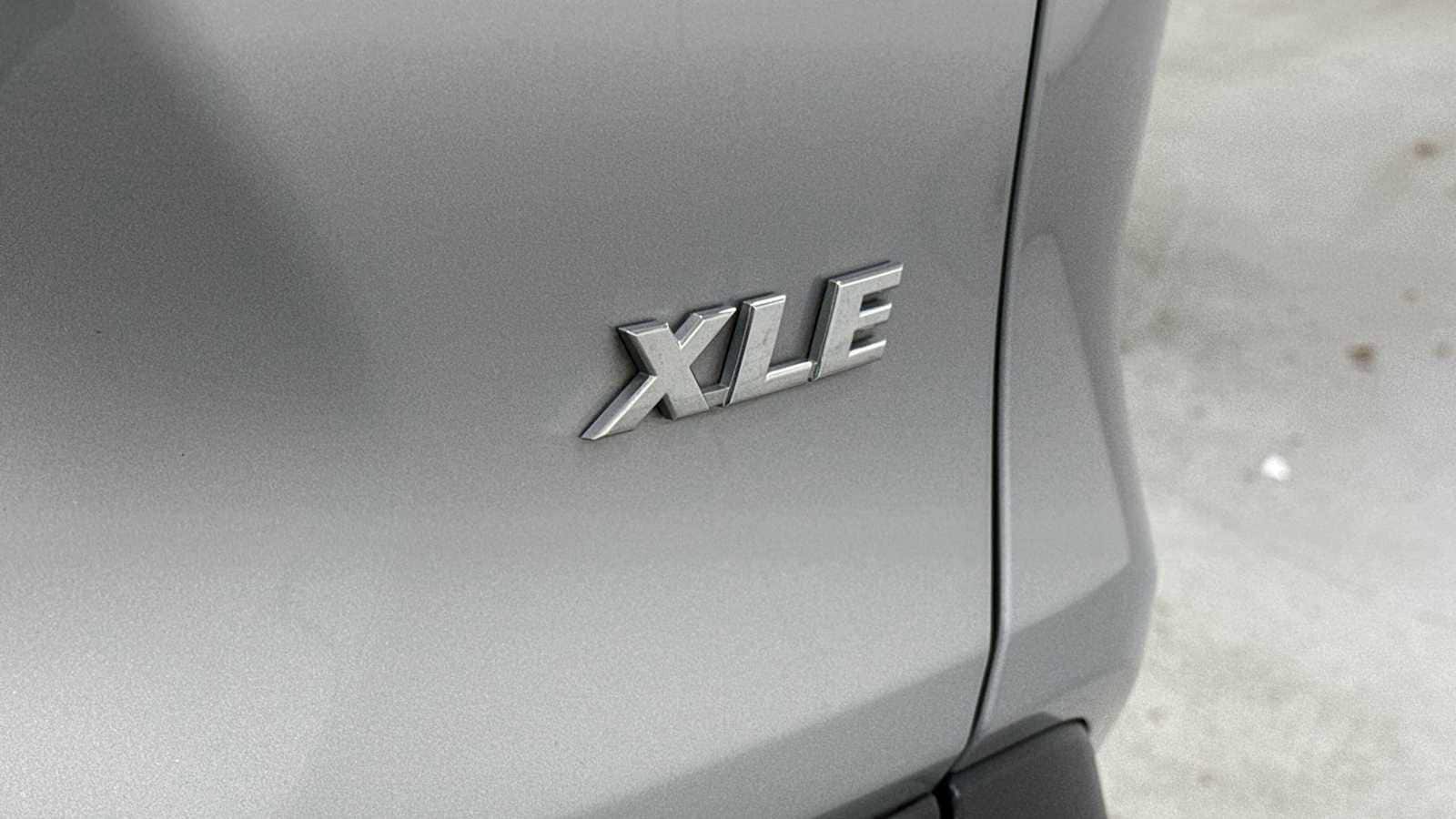 Thumbnail: 2023 Toyota RAV4 - 28