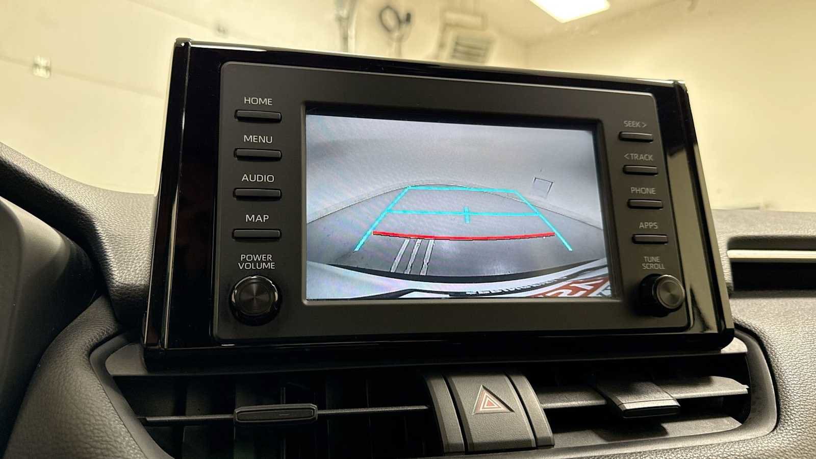 Thumbnail: 2019 Toyota RAV4 - 19