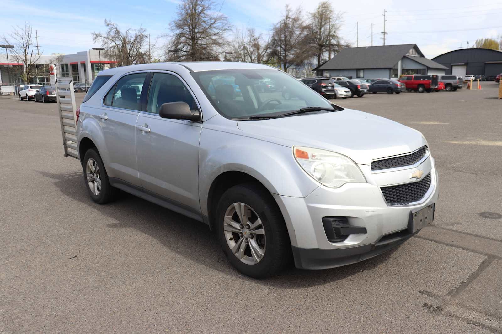 Thumbnail: 2013 Chevrolet Equinox - 3