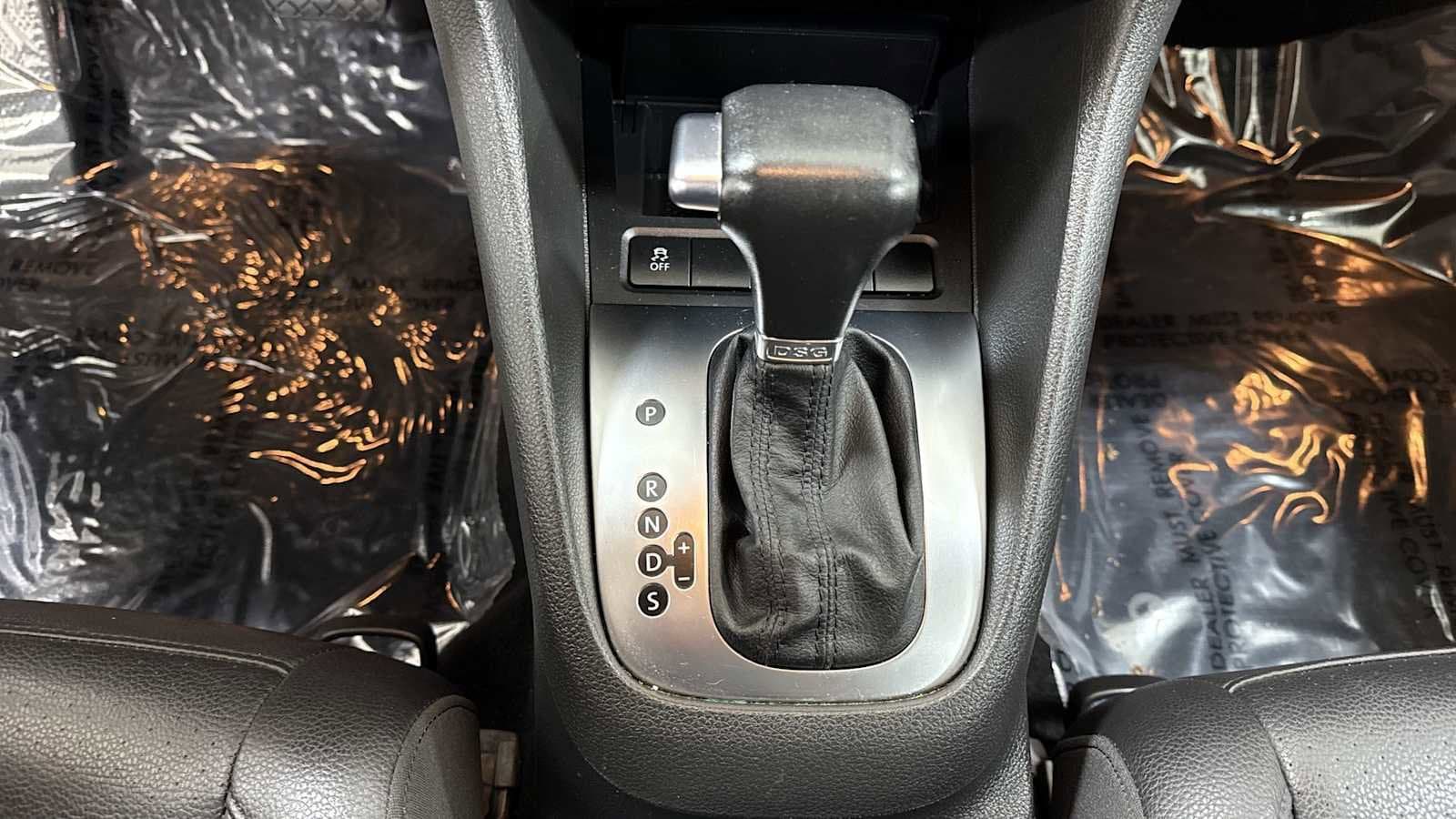 Thumbnail: 2011 Volkswagen Jetta - 20