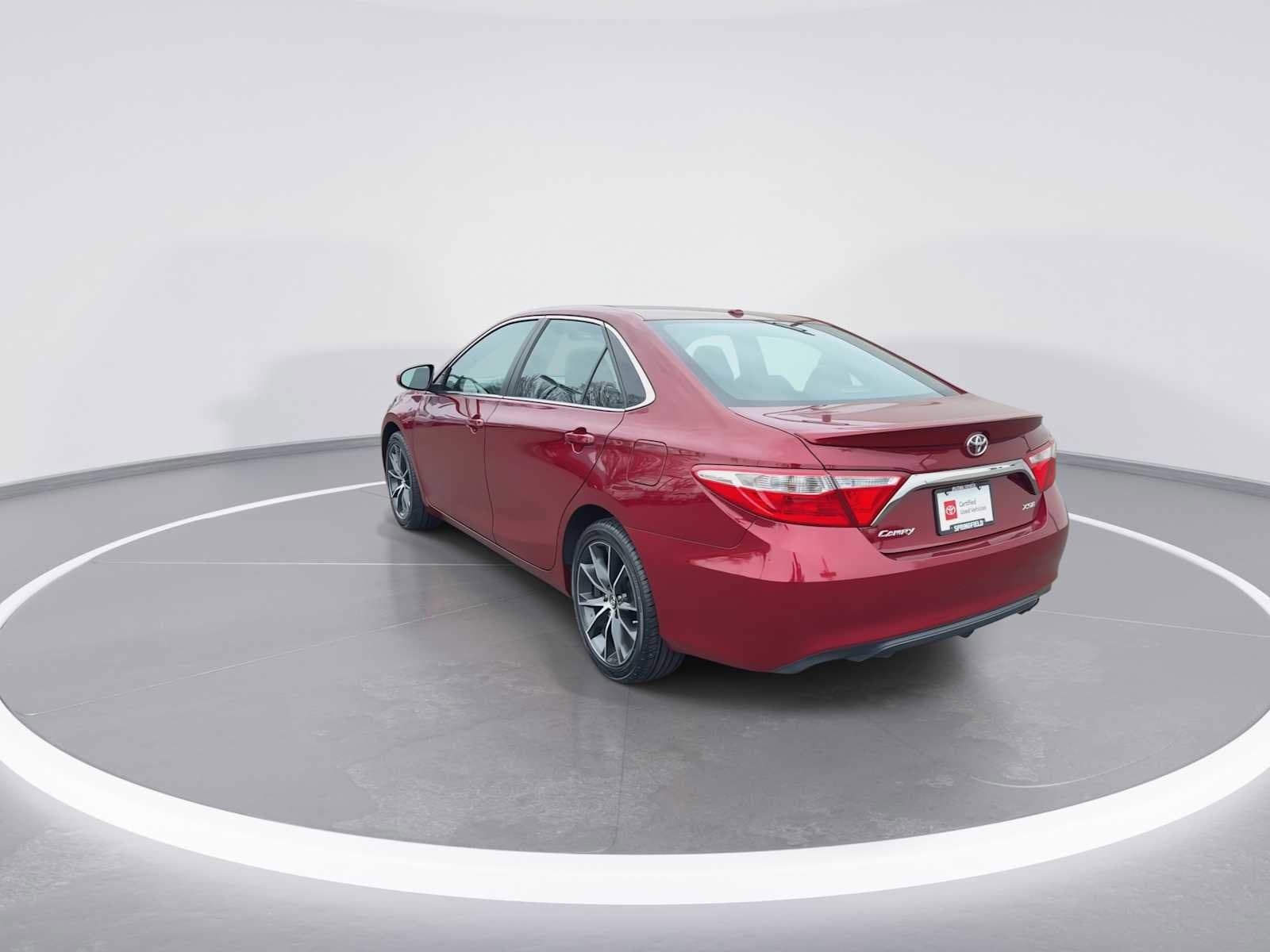 Thumbnail: 2017 Toyota Camry - 6