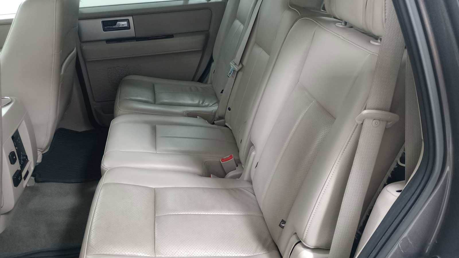 Thumbnail: 2014 Ford Expedition - 25