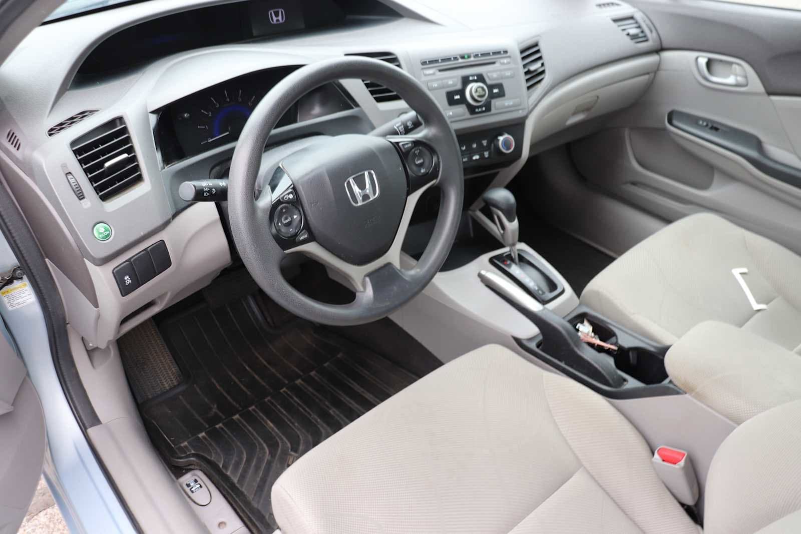 Thumbnail: 2012 Honda Civic - 10