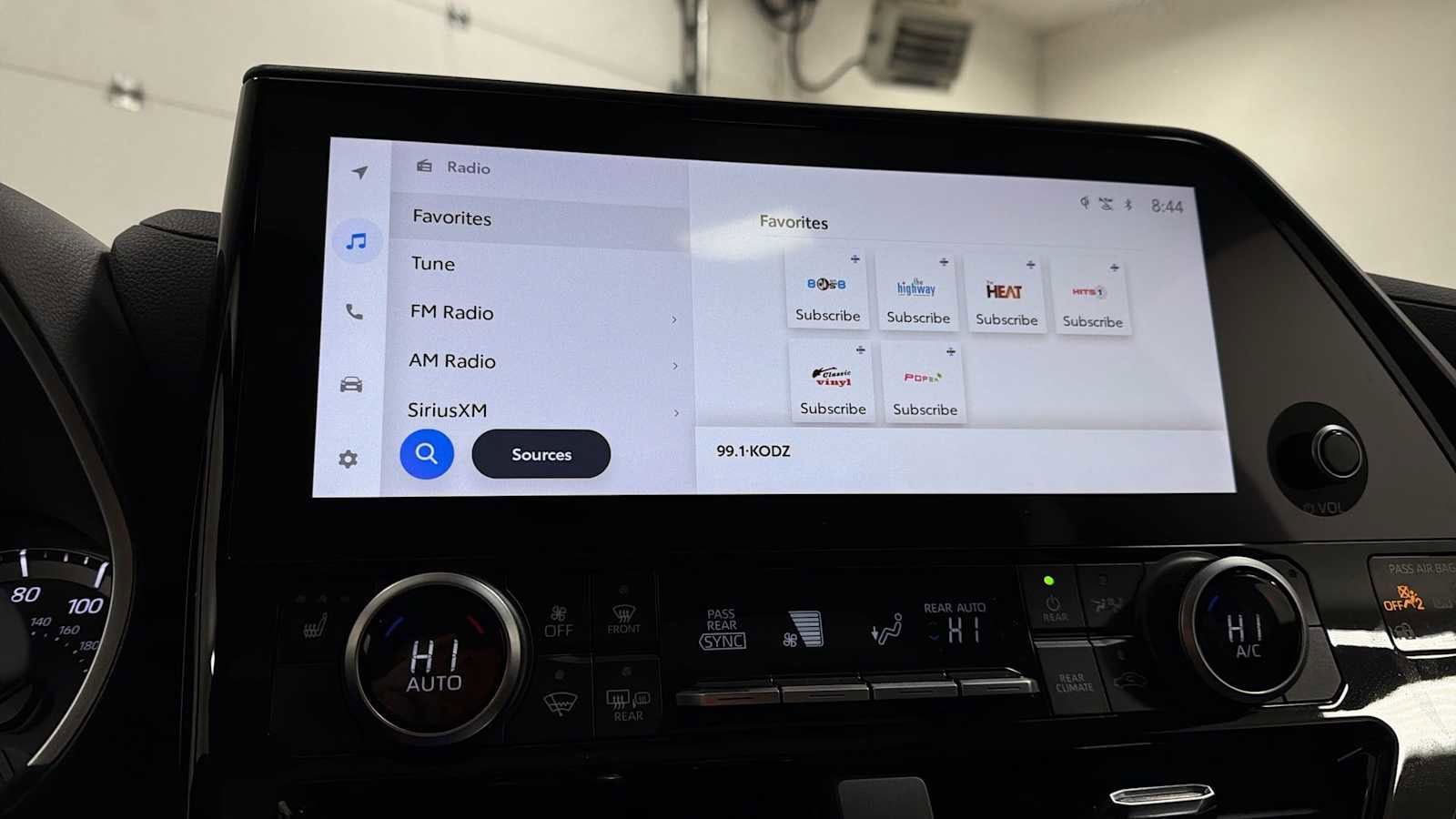 Thumbnail: 2024 Toyota Highlander - 18