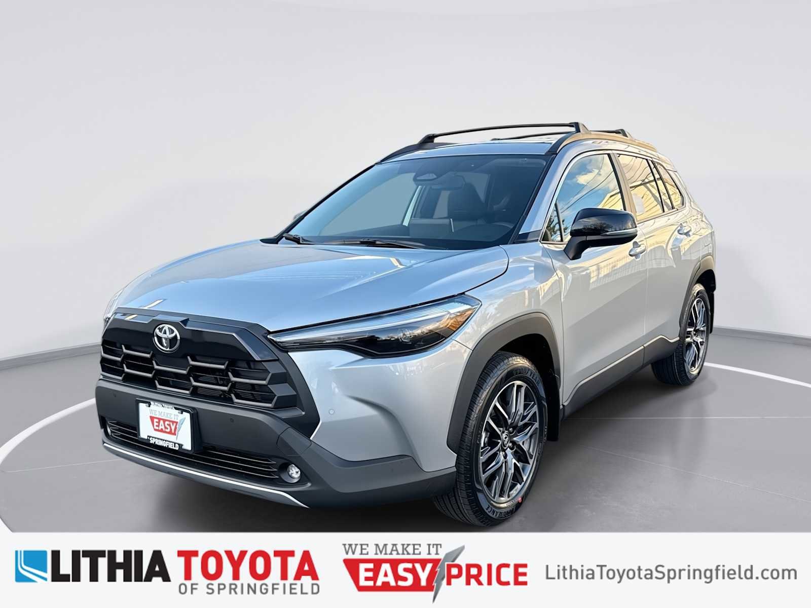 2026 Toyota Corolla Cross XLE's photo