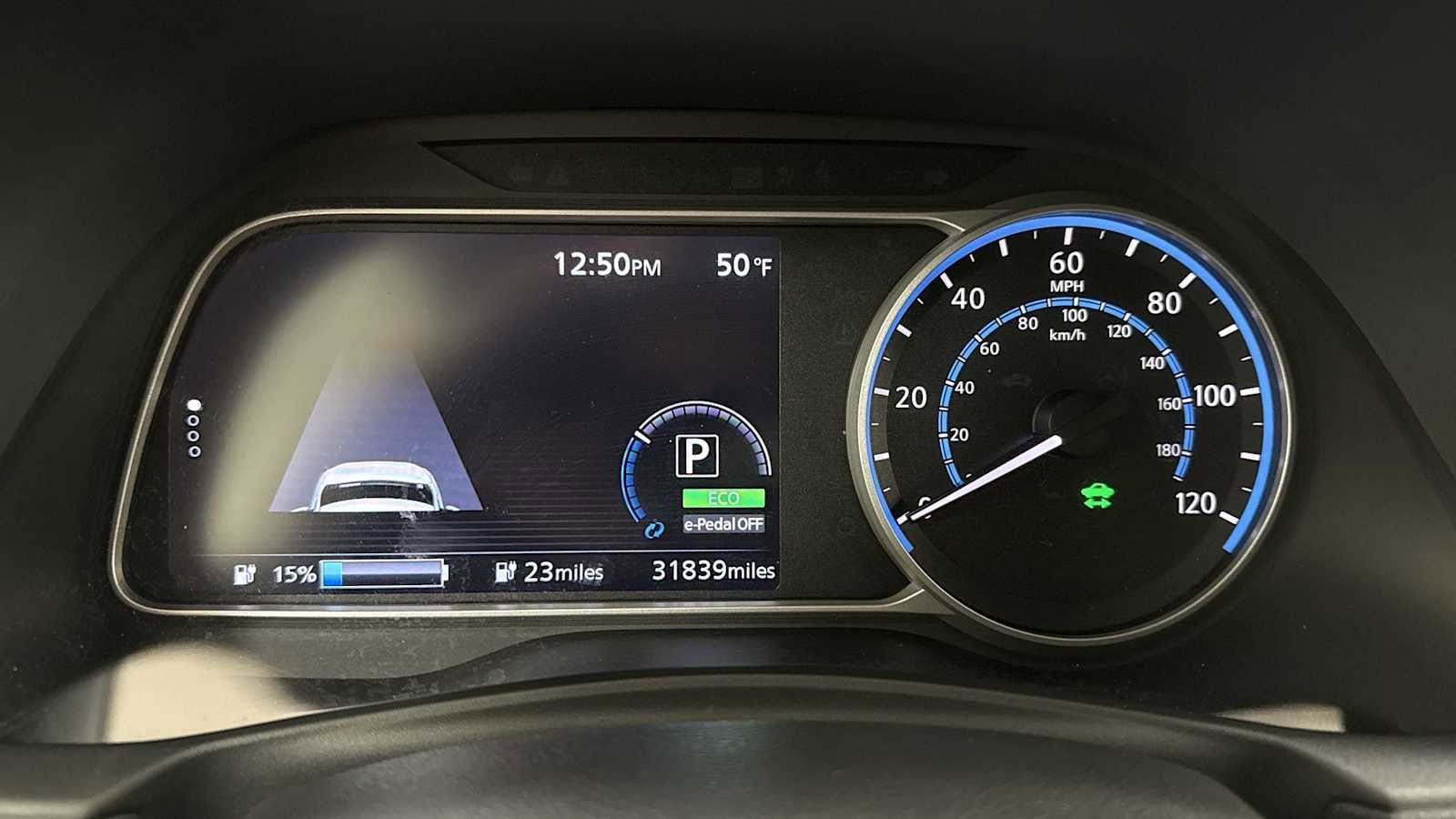 Thumbnail: 2021 Nissan Leaf - 17