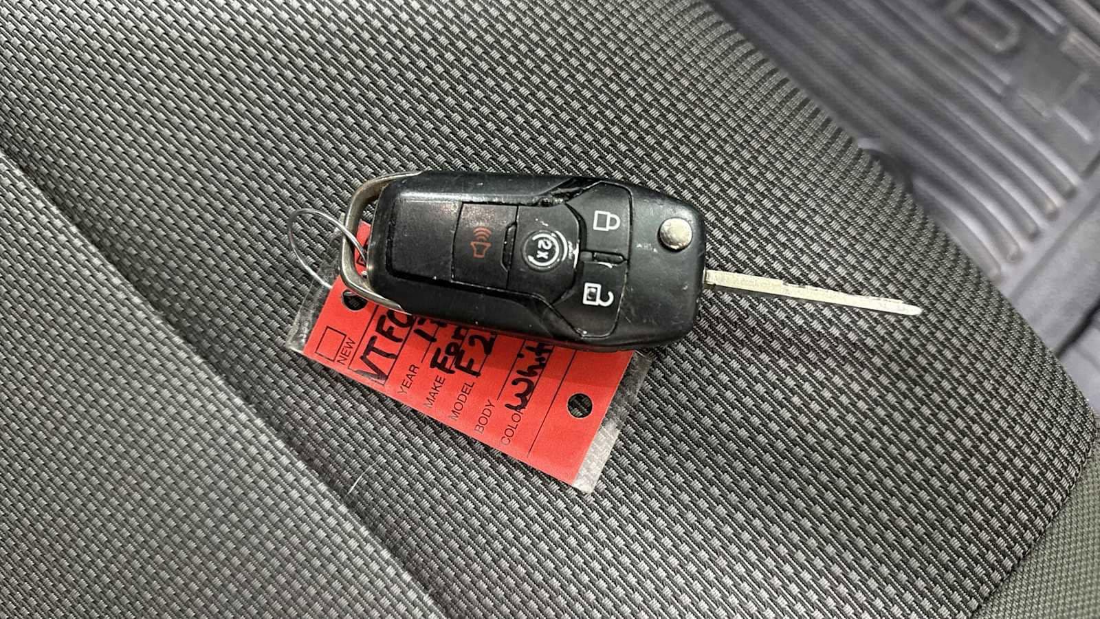 Thumbnail: 2017 Ford F-250 - 30