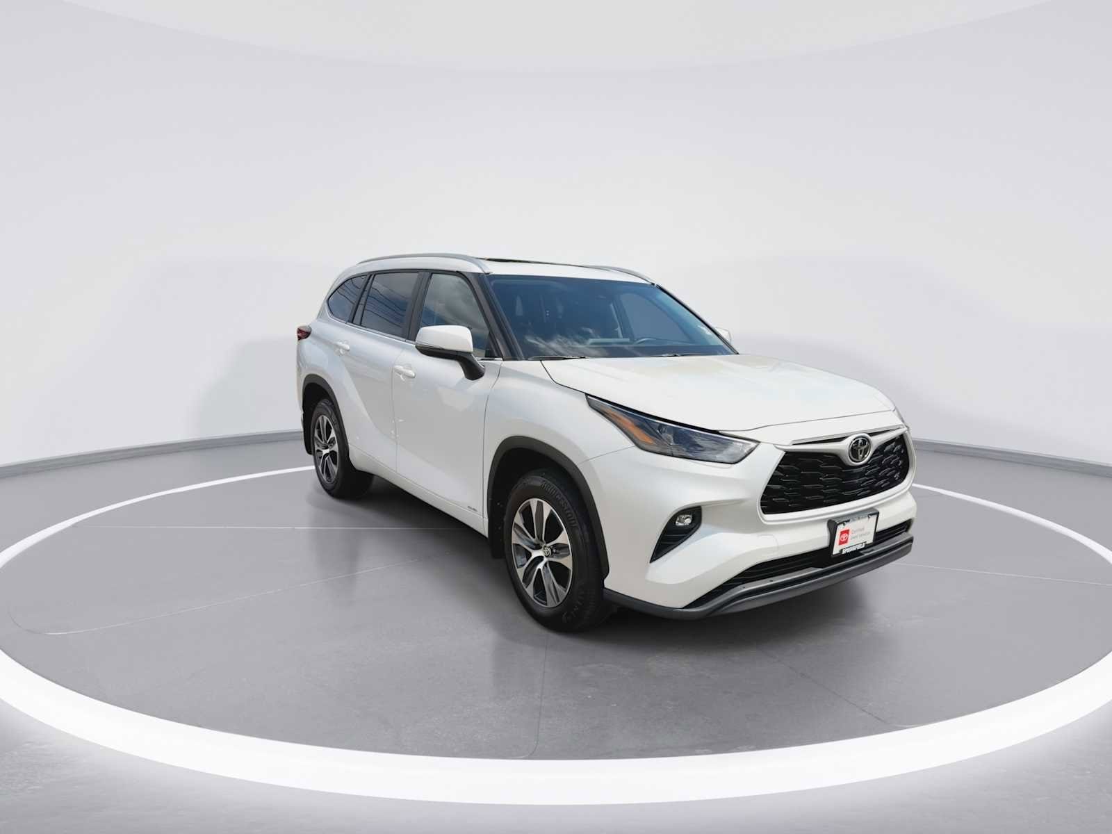 Thumbnail: 2026 Toyota Highlander - 2