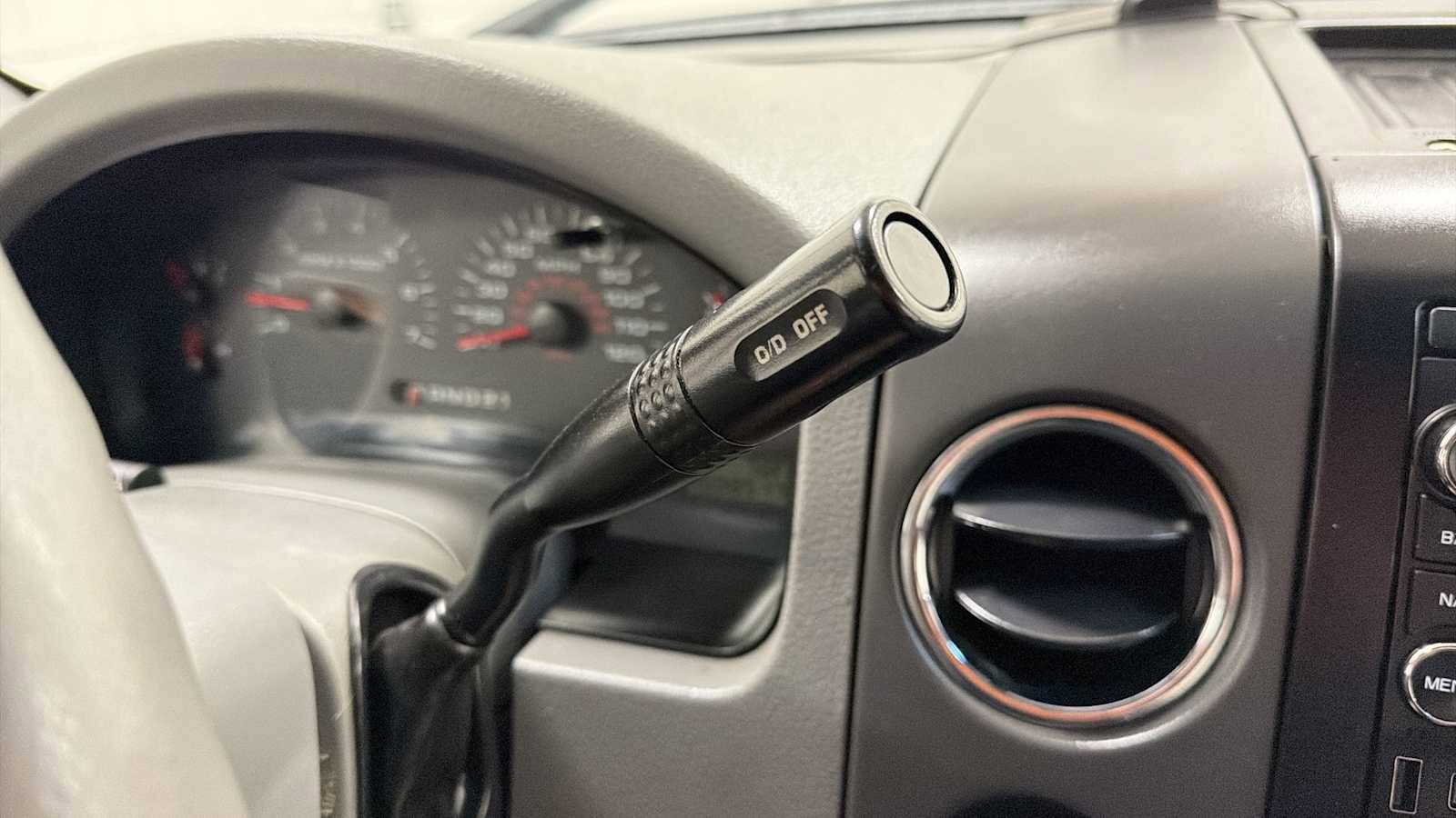 Thumbnail: 2007 Ford Econoline - 21