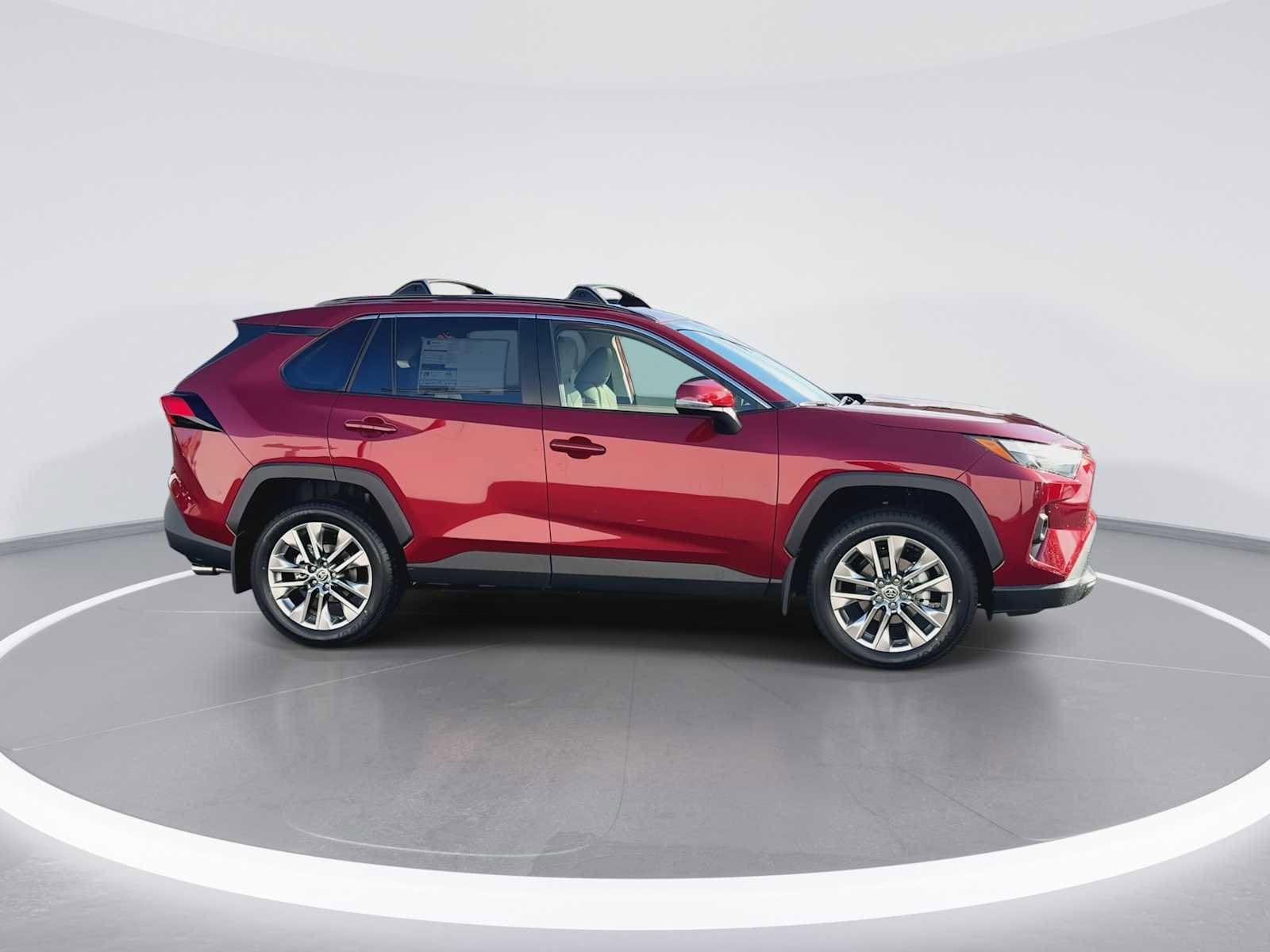 Thumbnail: 2025 Toyota RAV4 - 9