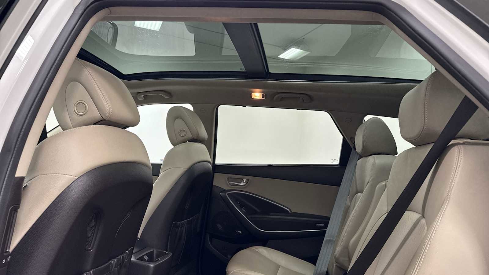 Thumbnail: 2017 Hyundai Santa Fe - 24