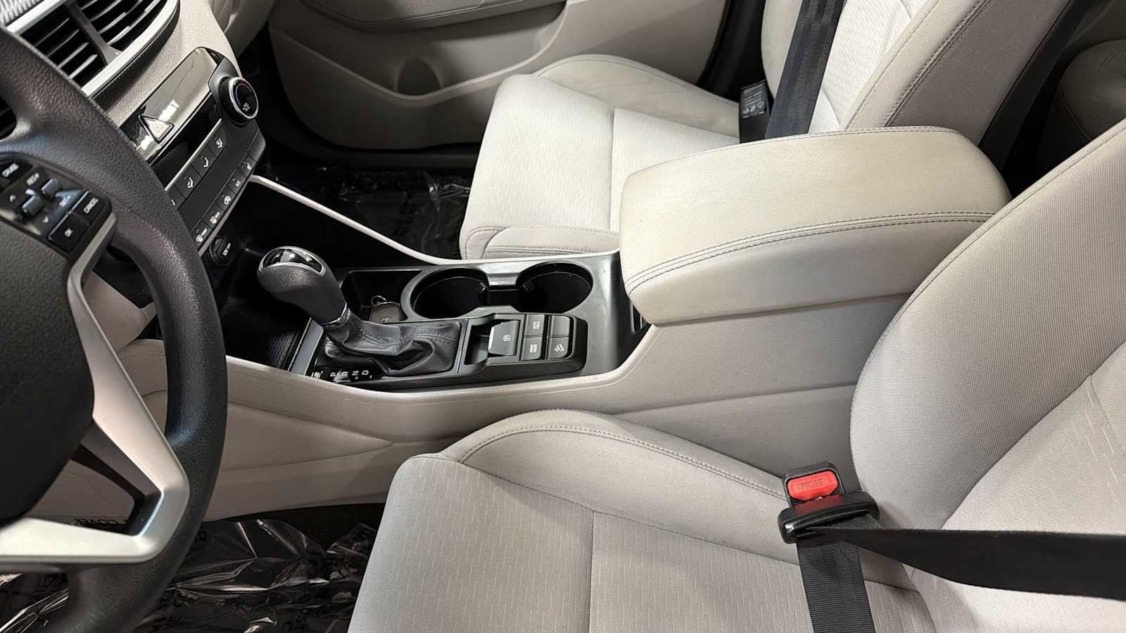 Thumbnail: 2019 Hyundai Tucson - 22