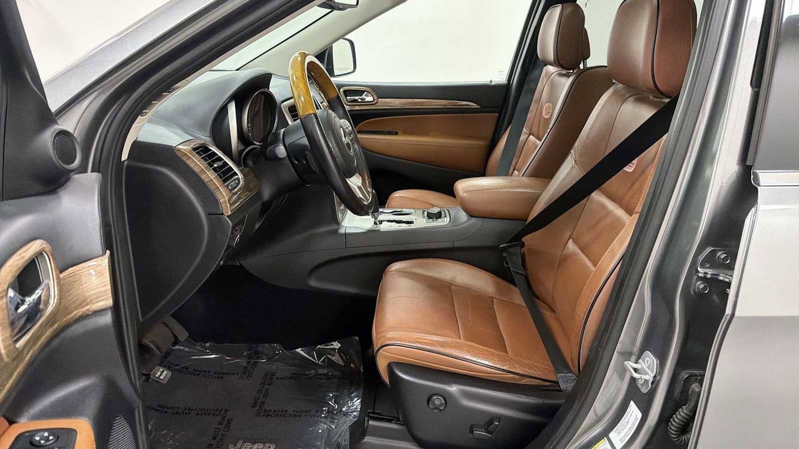 Thumbnail: 2013 Jeep Grand Cherokee - 13