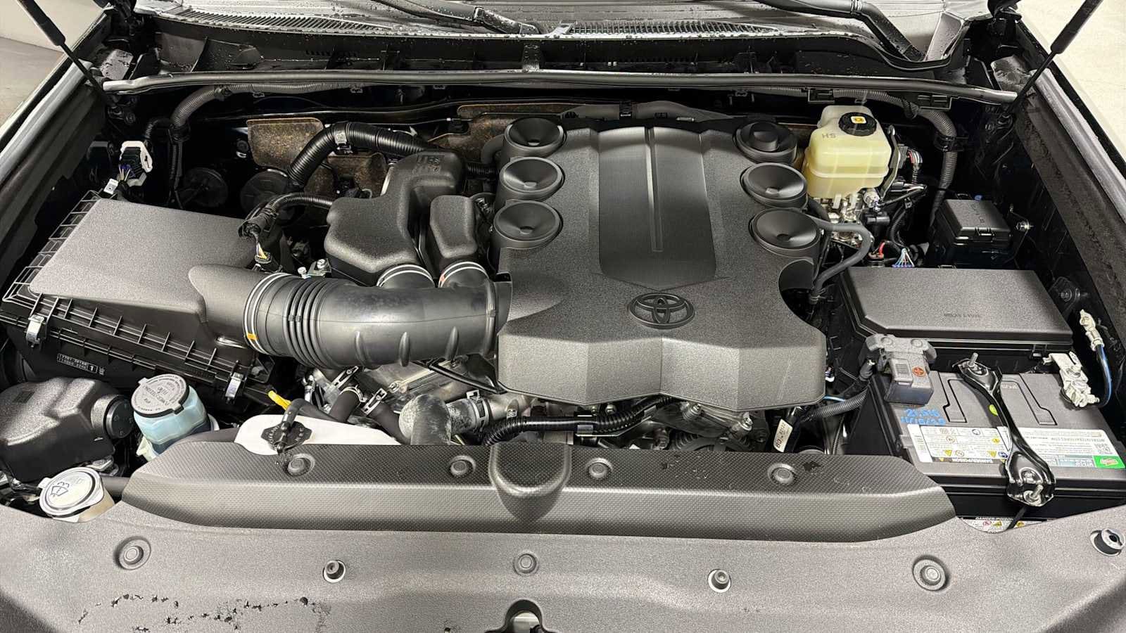 Thumbnail: 2020 Toyota 4Runner - 31