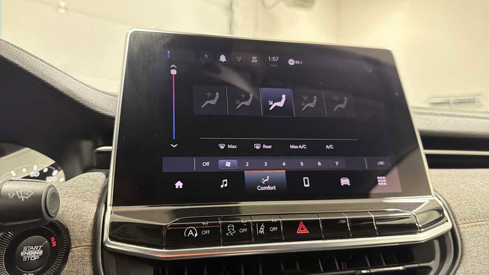 Thumbnail: 2022 Jeep Compass - 20