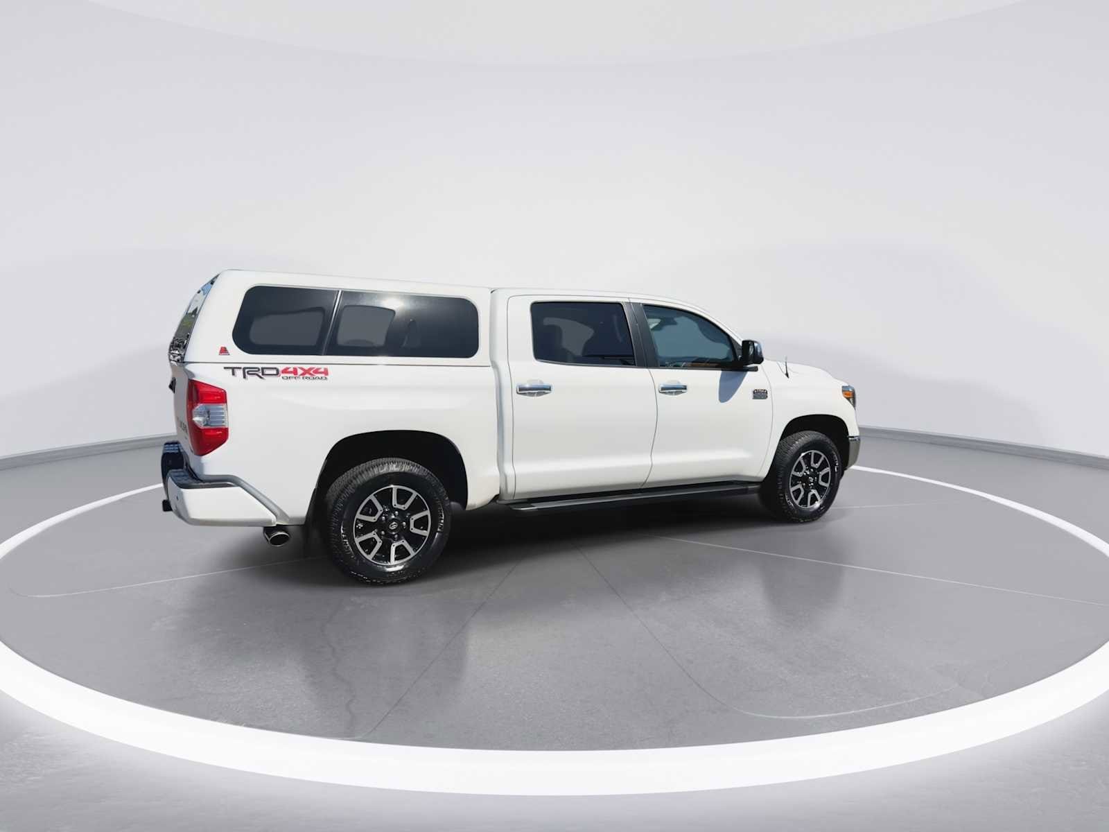 Thumbnail: 2018 Toyota Tundra - 8