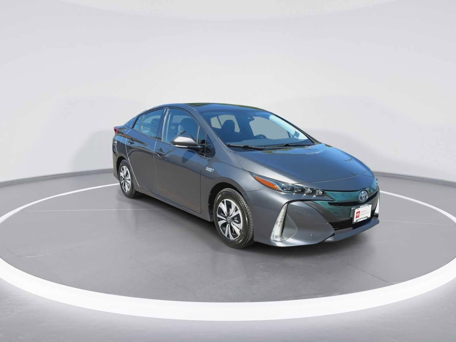 Thumbnail: 2017 Toyota Prius Prime - 2