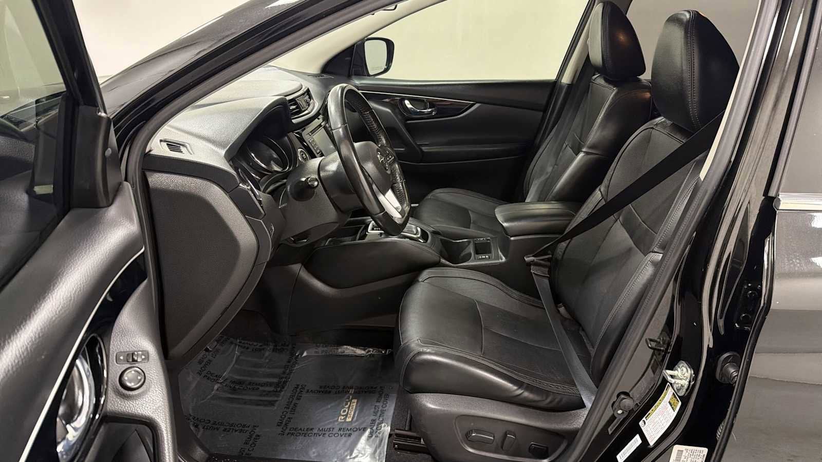 Thumbnail: 2018 Nissan Rogue Sport - 13