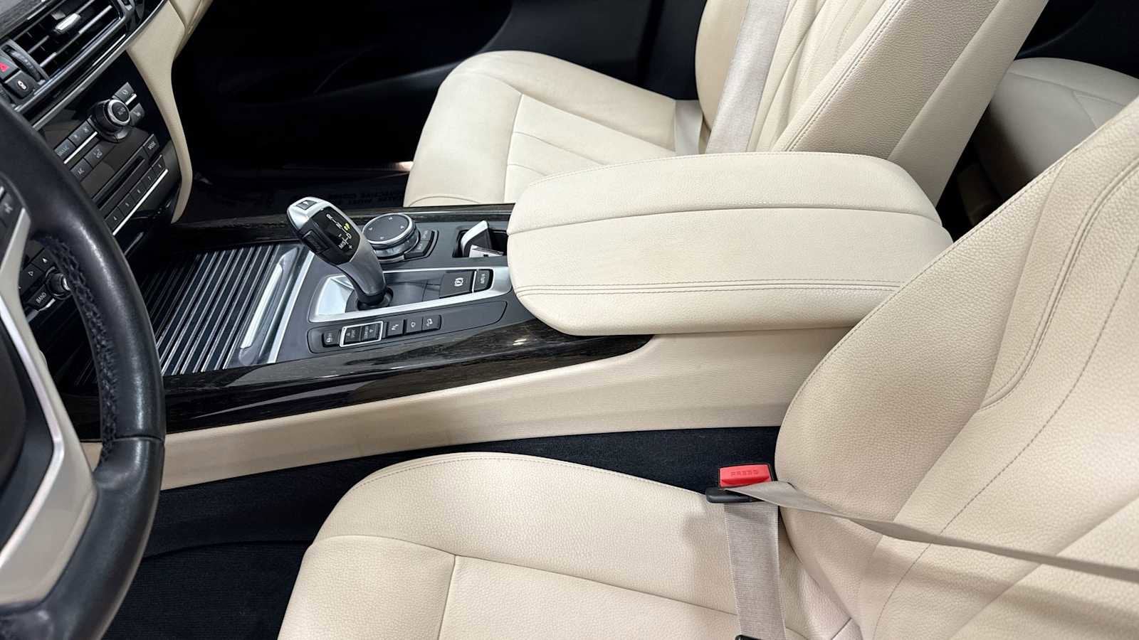 Thumbnail: 2016 BMW X5 - 23