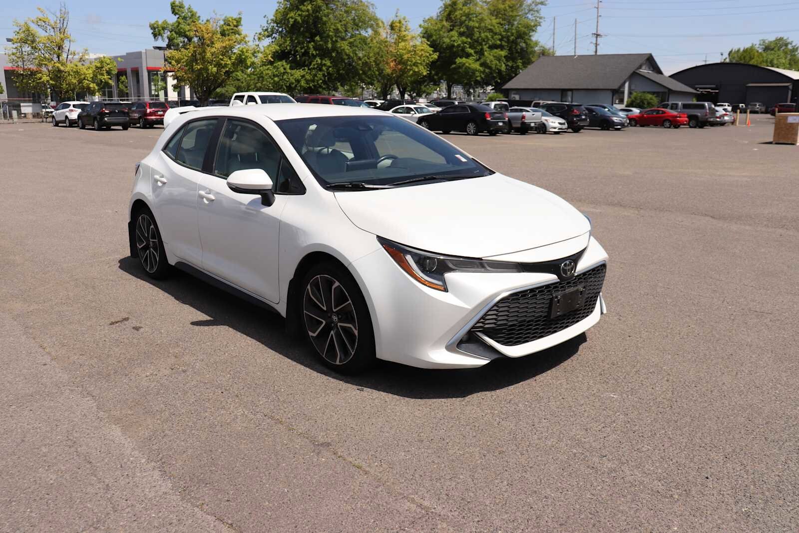 Thumbnail: 2022 Toyota Corolla - 3