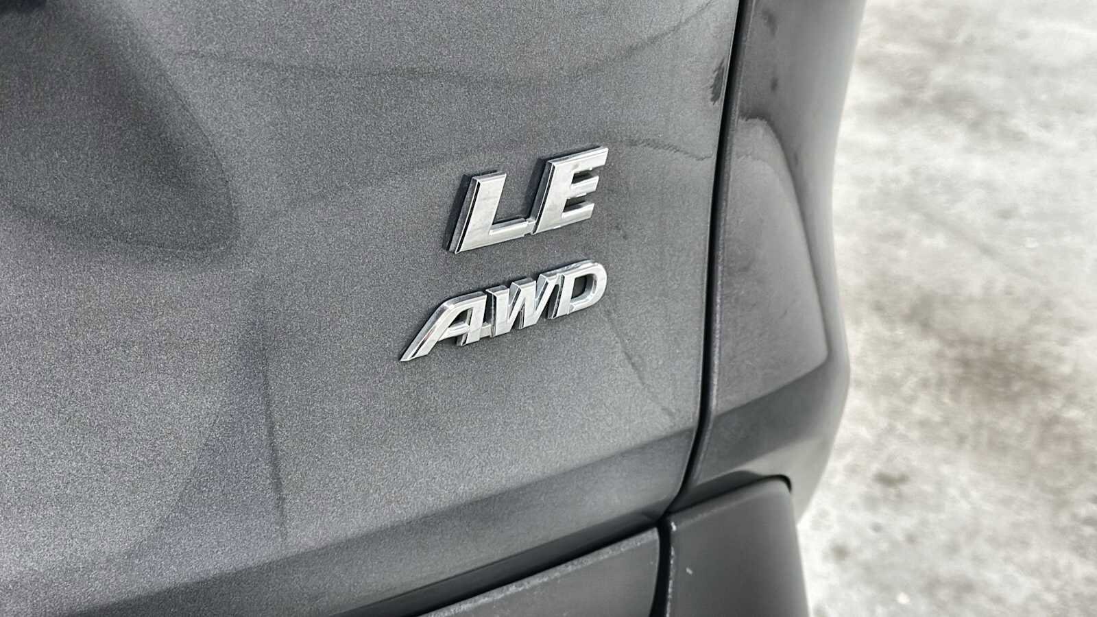 Thumbnail: 2021 Toyota RAV4 - 27