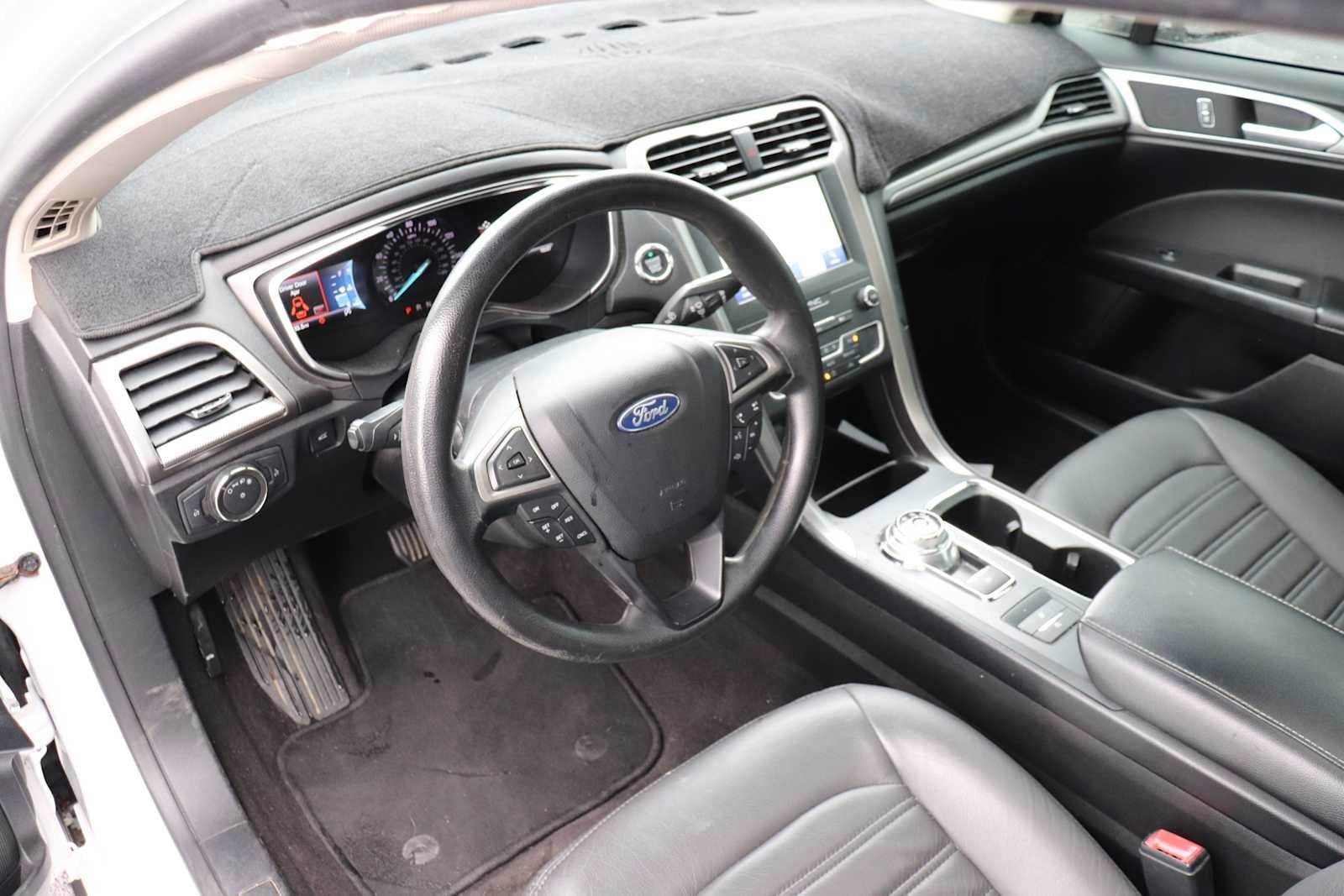 Thumbnail: 2020 Ford Fusion - 10