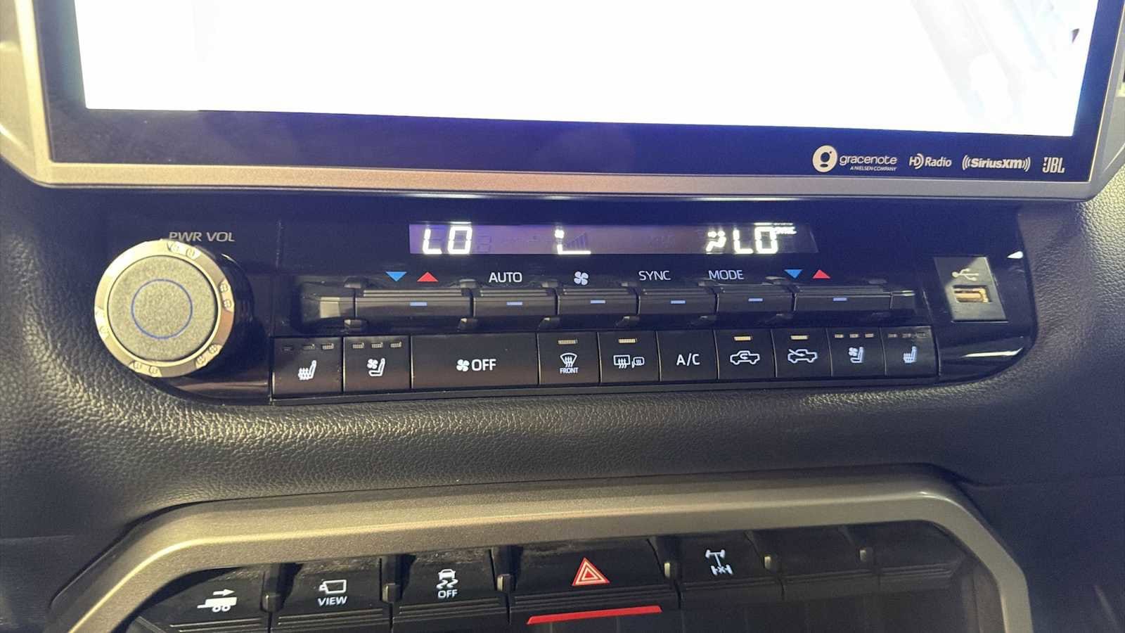 Thumbnail: 2024 Toyota Tundra - 21